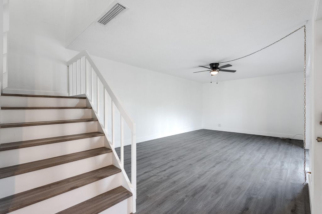 Photo of 471 Kirk Road #D, West Palm Beach, FL 33406 (MLS # B26027680)