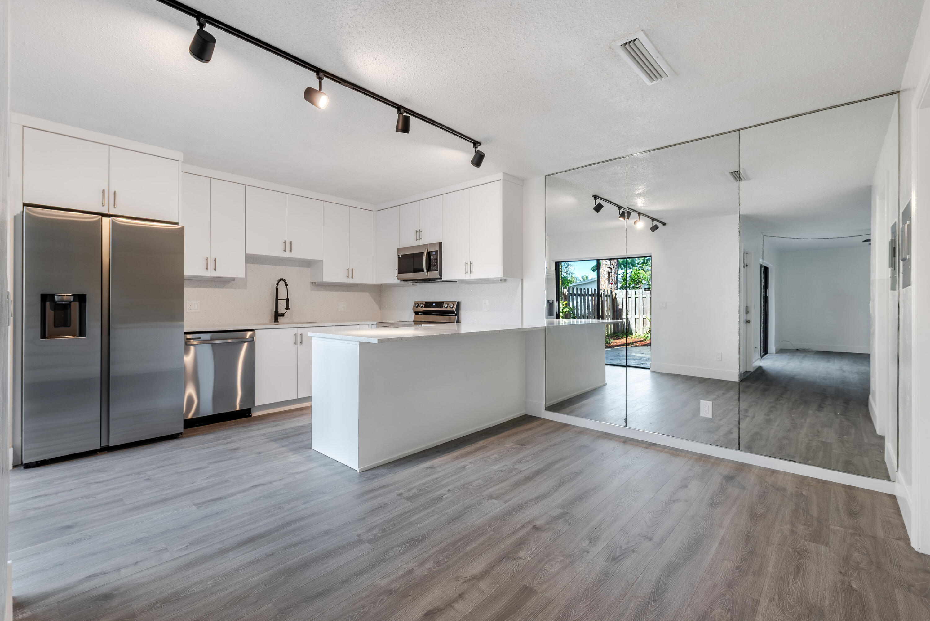 PINE GROVE TOWNHOUSES CONDO - Residential Lease