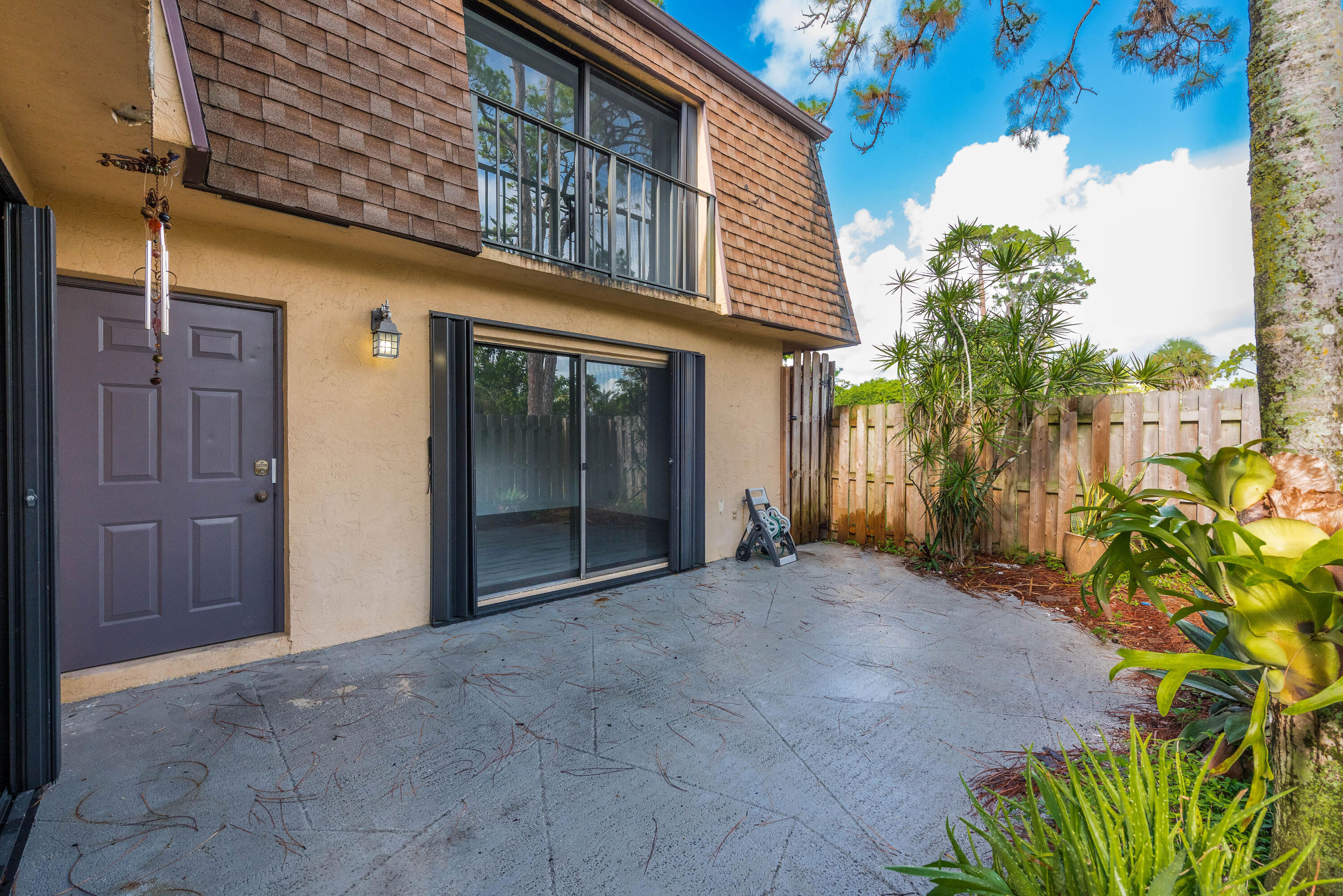 PINE GROVE TOWNHOUSES CONDO - Residential Lease