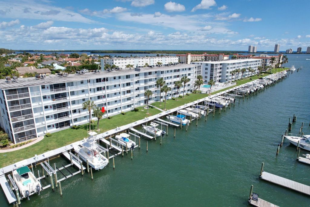 Photo of 108 Paradise Harbour Boulevard #111, North Palm Beach, FL 33408 (MLS # R11076081)