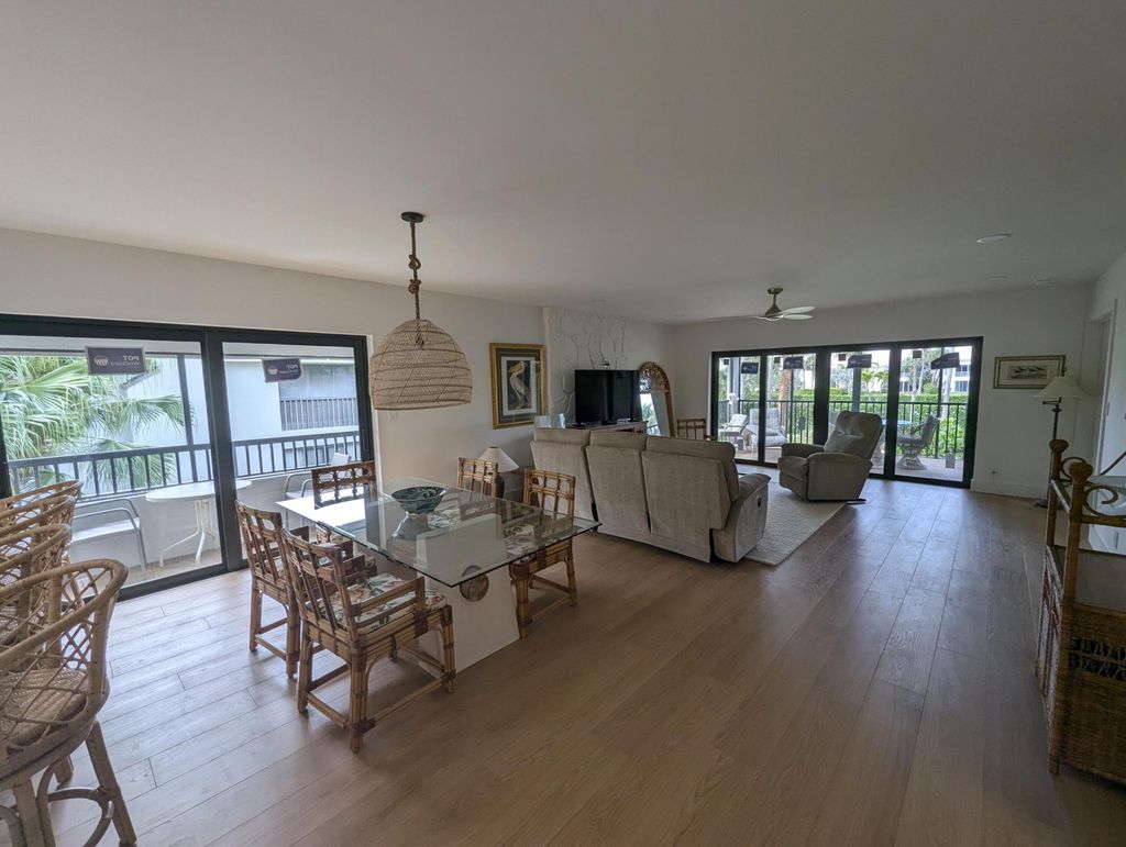 Photo of 404 Clubhouse Circle, Jupiter, FL 33477 (MLS # B26017134)