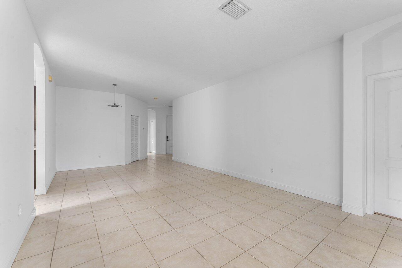 196 Seminole Lakes Drive