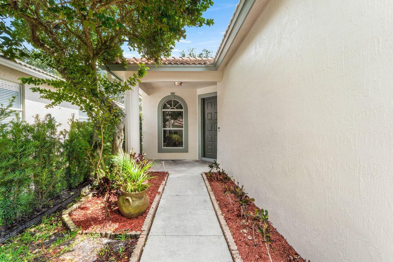 196 Seminole Lakes Drive