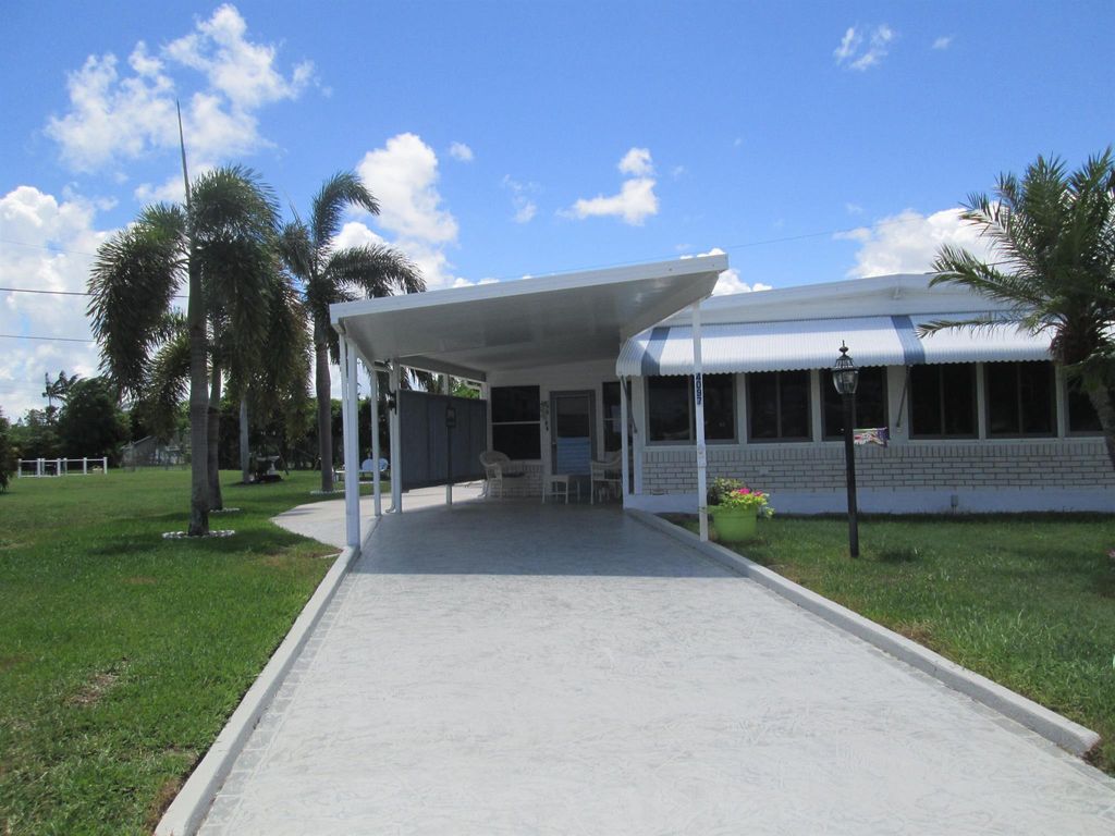 Photo of 4097 White Pine Drive, Boynton Beach, FL 33436 (MLS # R11114536)