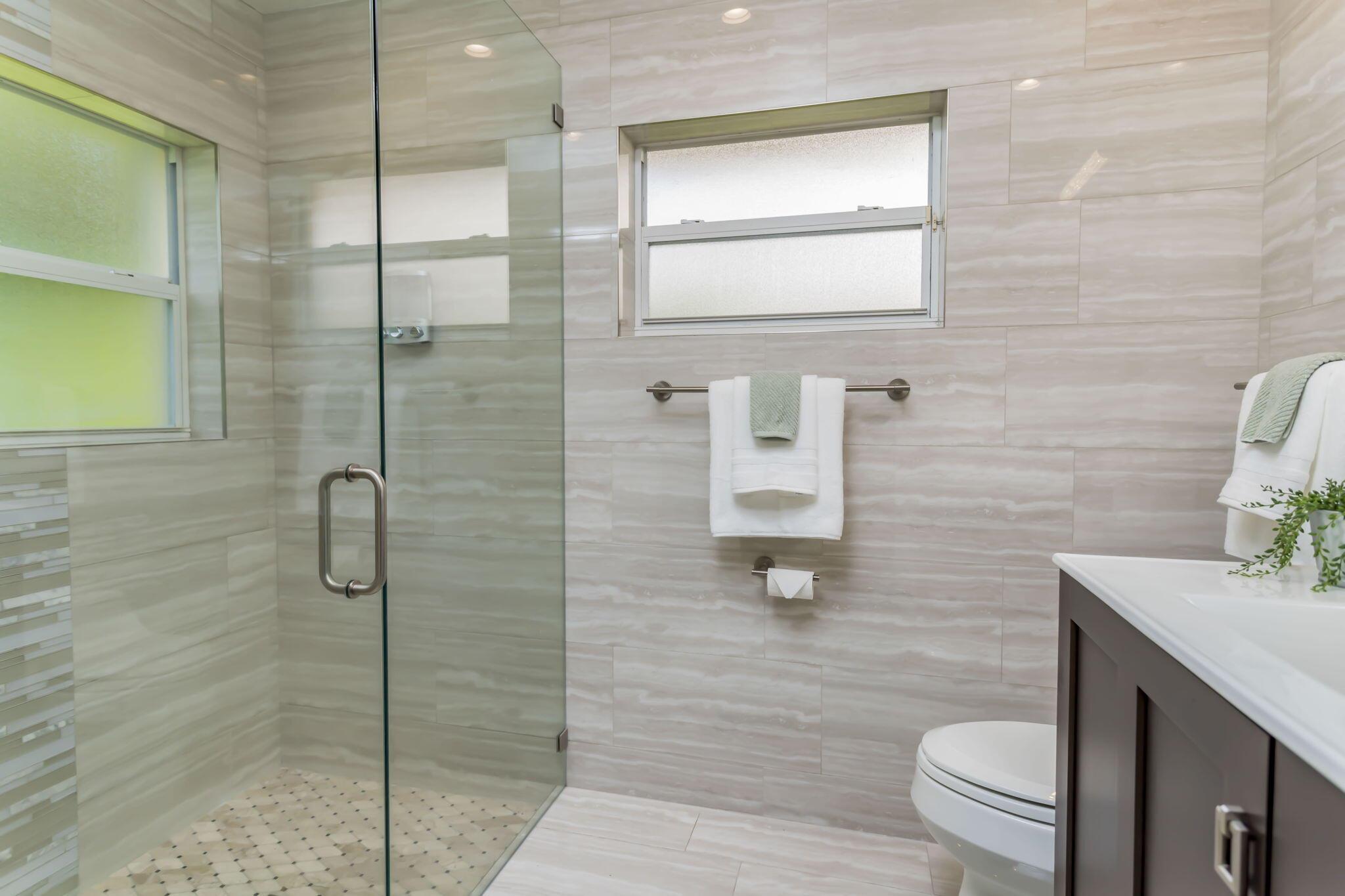 SILVER WOODS - Residential Lease