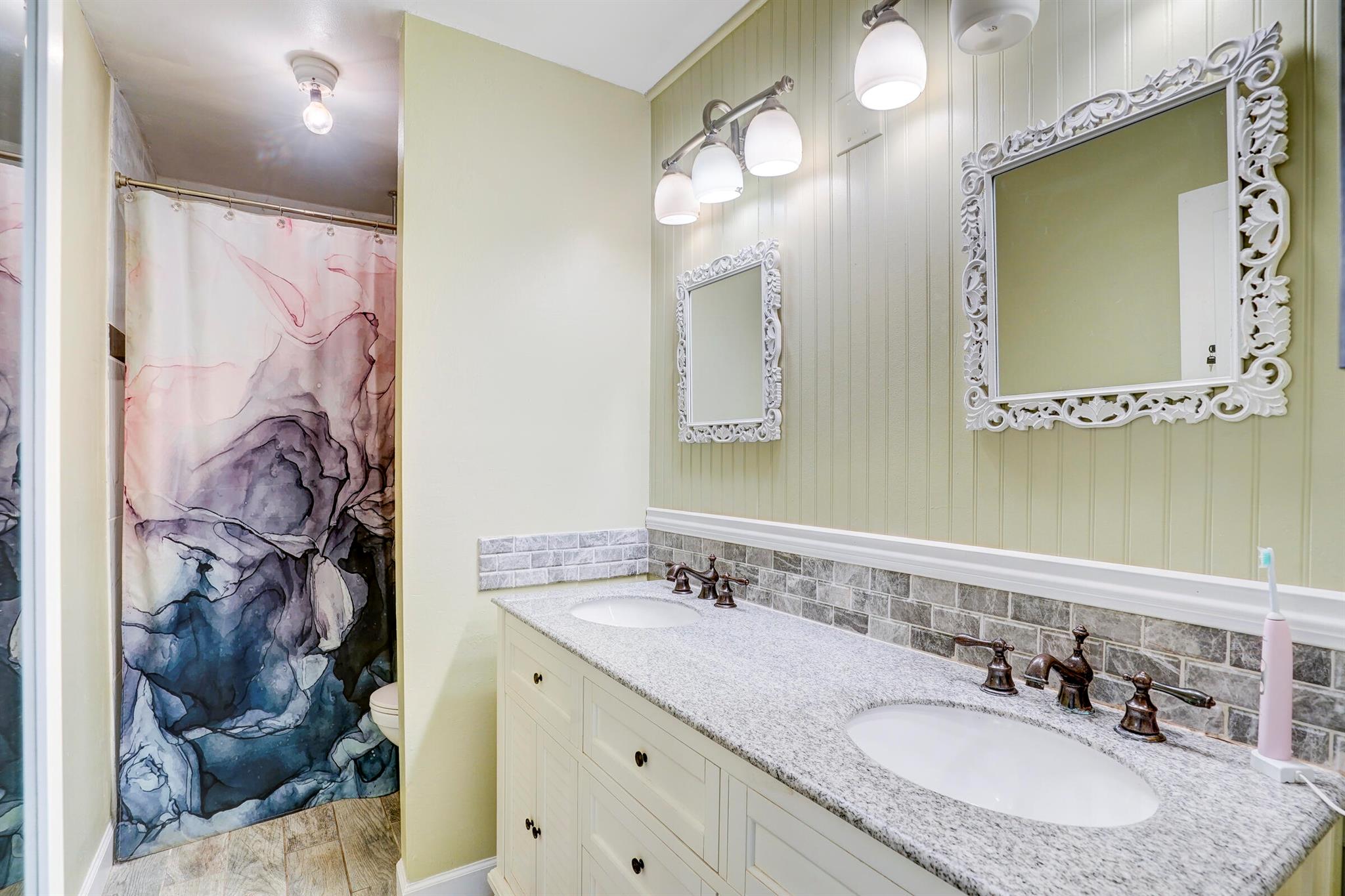 VILLAGE OF TURNBERRY PH I - Residential