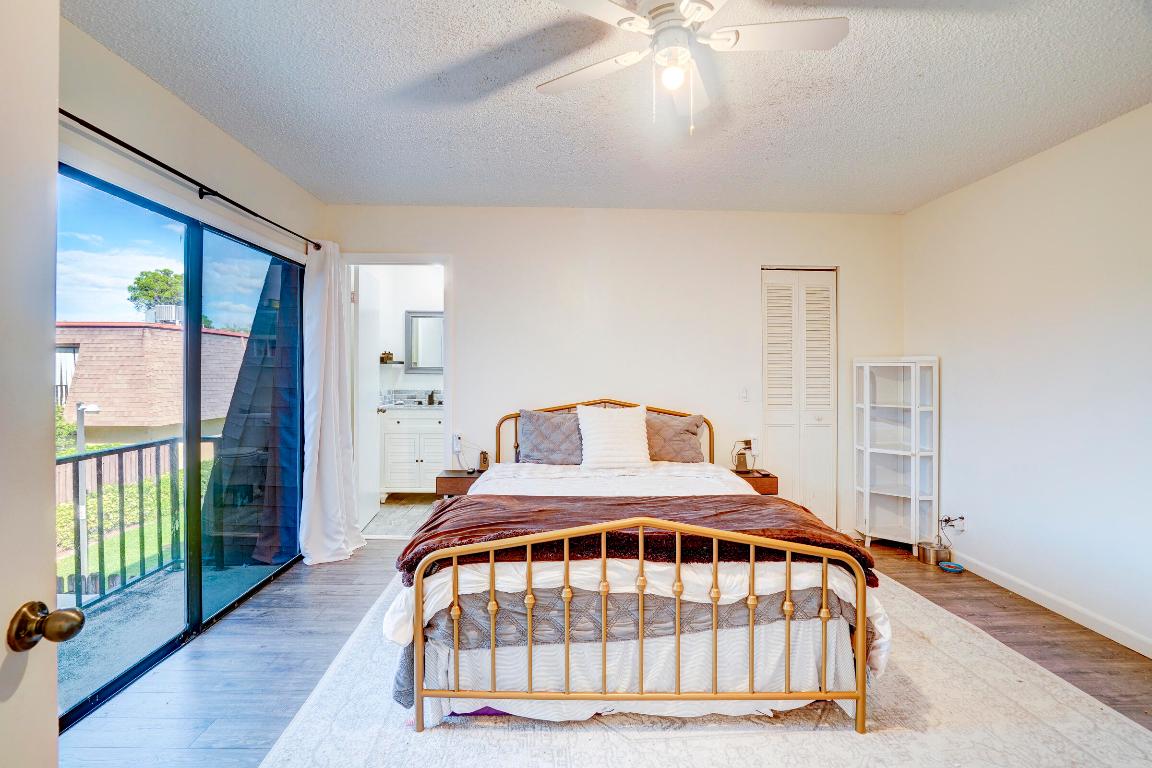 VILLAGE OF TURNBERRY PH II - Residential