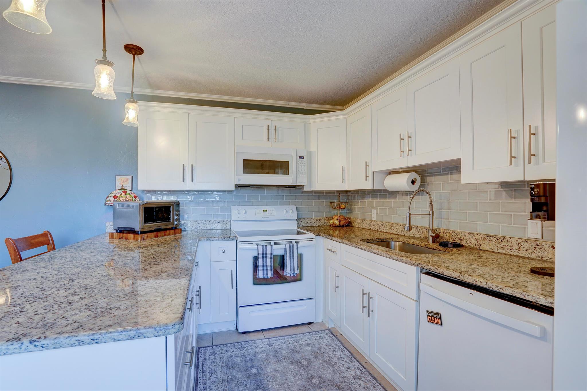 VILLAGE OF TURNBERRY PH I - Residential