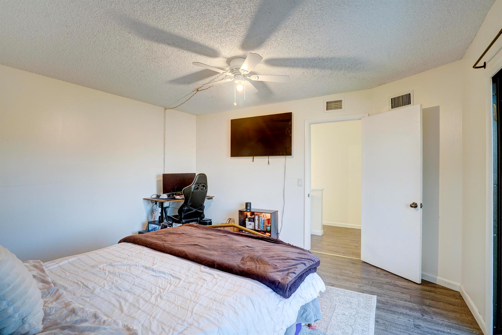 VILLAGE OF TURNBERRY PH I - Residential