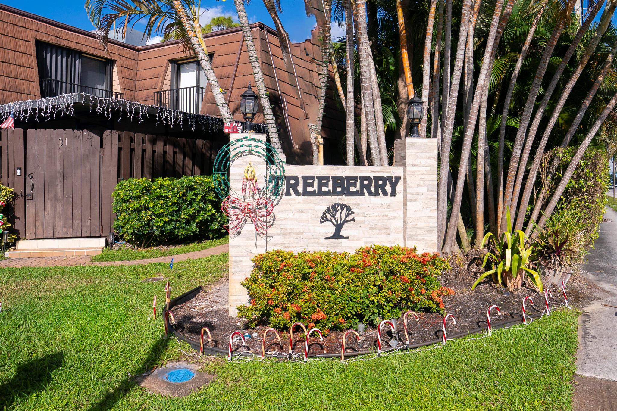 VILLAGE OF TURNBERRY PH I - Residential