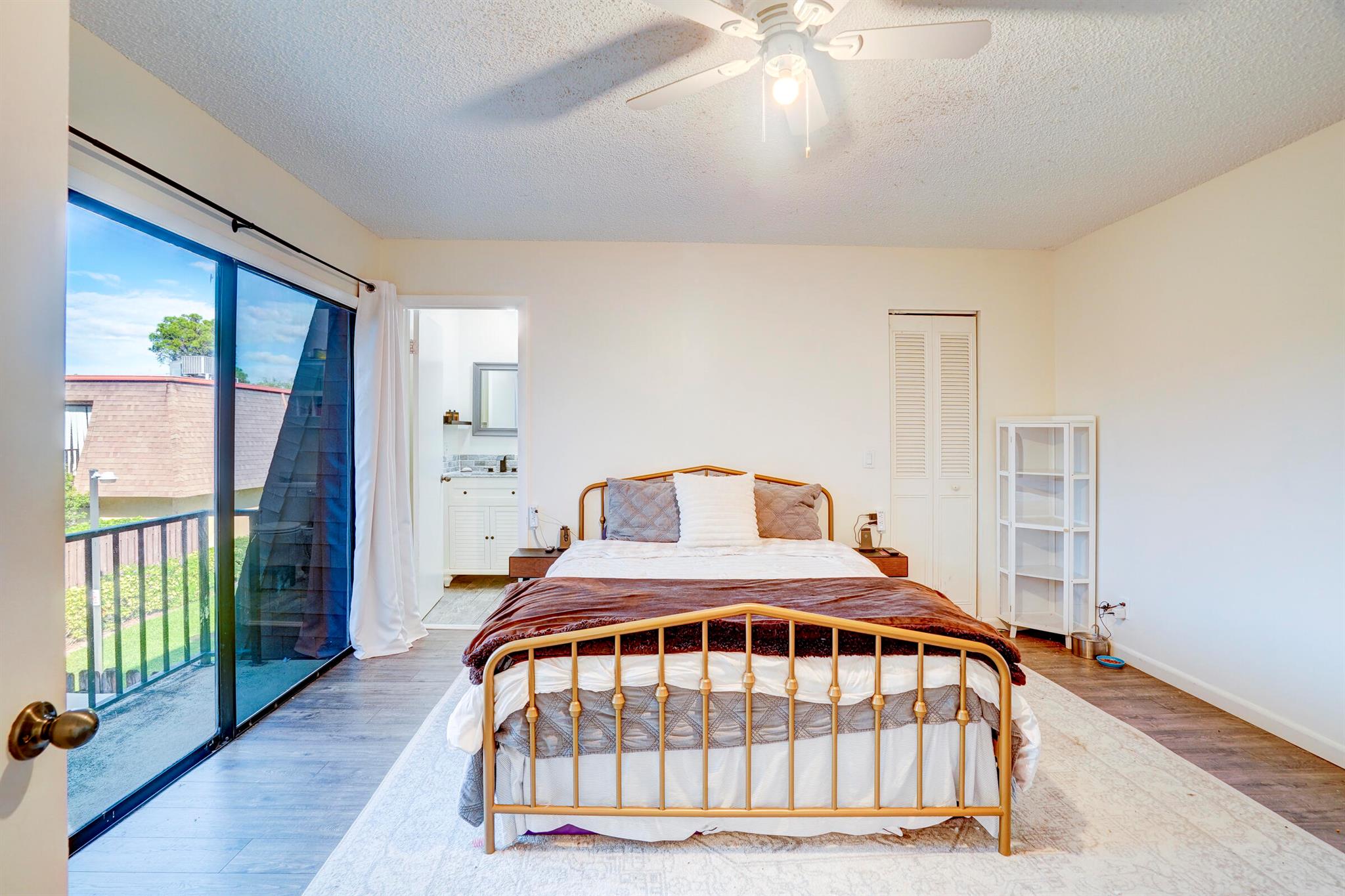 VILLAGE OF TURNBERRY PH I - Residential