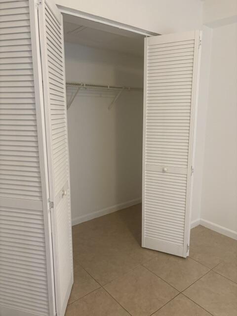 VISCONTI - Residential Lease