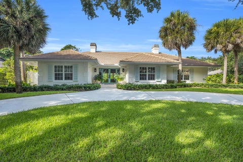 Photo of 10410 SE Banyan Way, Tequesta, FL 33469 (MLS # B26056941)