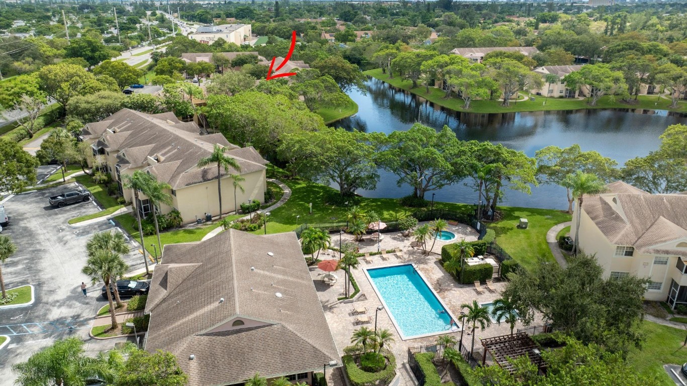 Waters Edge At Deerfield - Residential Lease