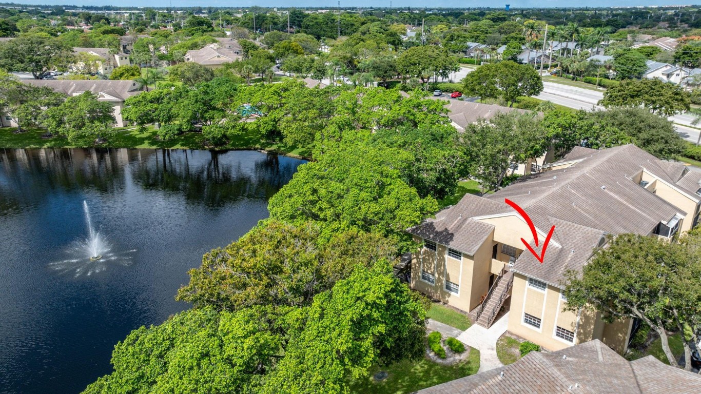 Waters Edge At Deerfield - Residential Lease