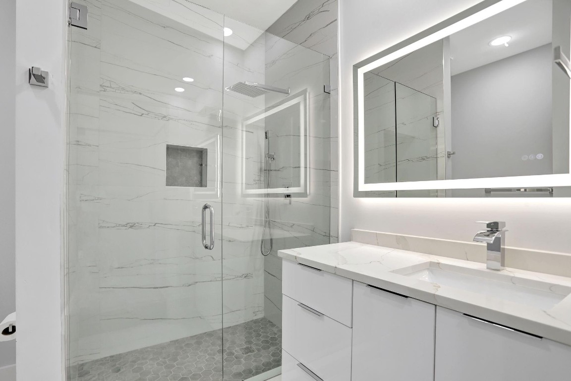 Waters Edge At Deerfield - Residential Lease