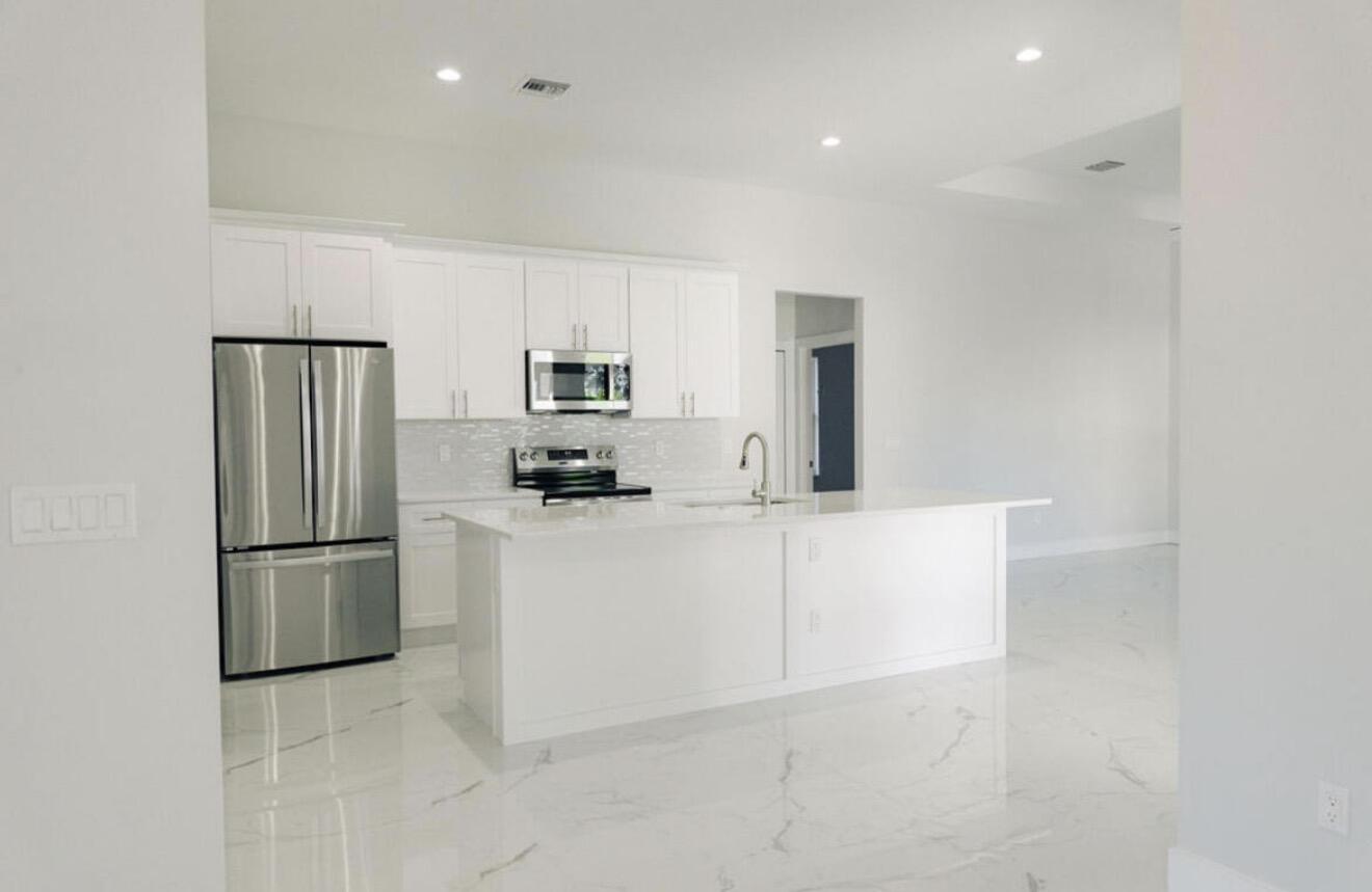 PORT ST LUCIE SECTION 17 - Residential