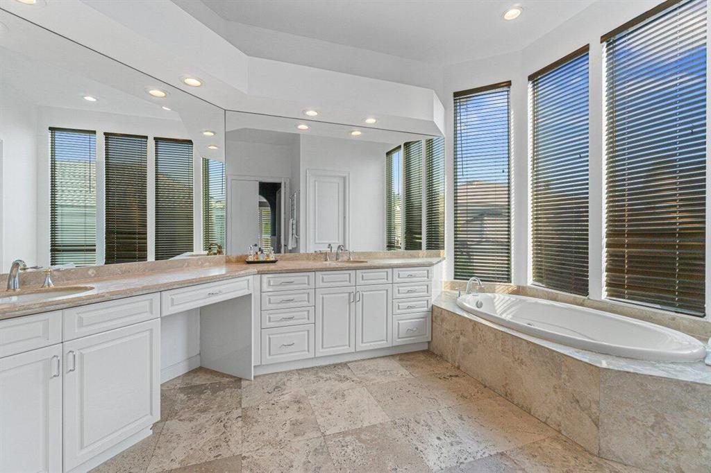 BOCA MARINA - Residential