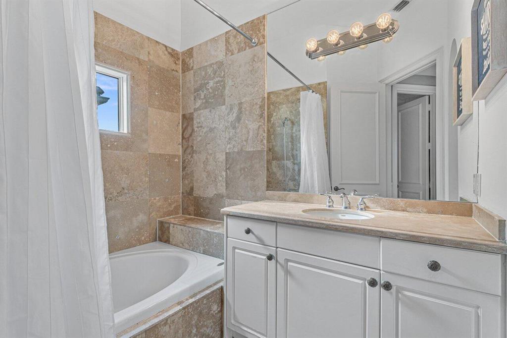 BOCA MARINA - Residential