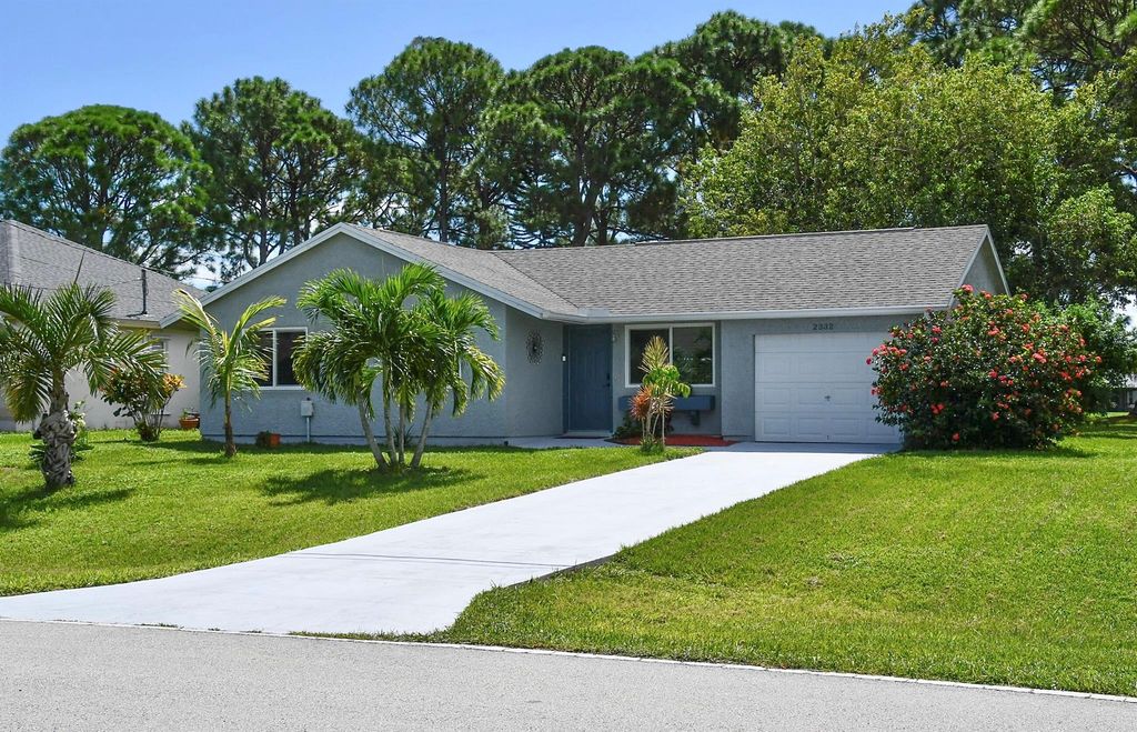 Photo of 2332 SE Grand Drive, Port Saint Lucie, FL 34952 (MLS # R11023715)