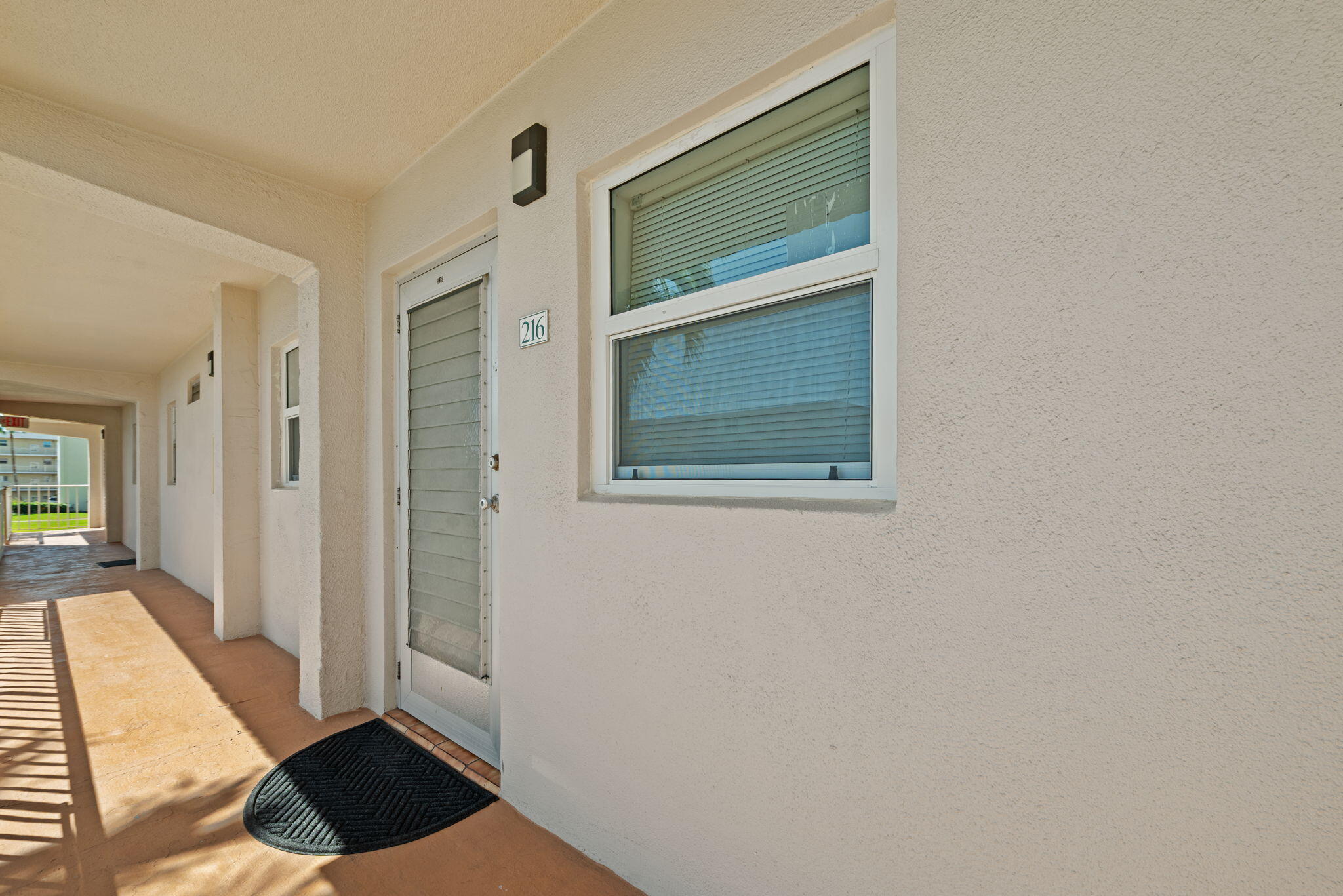 VILLAGE ROYALE ON THE GREEN CONDO - Residential