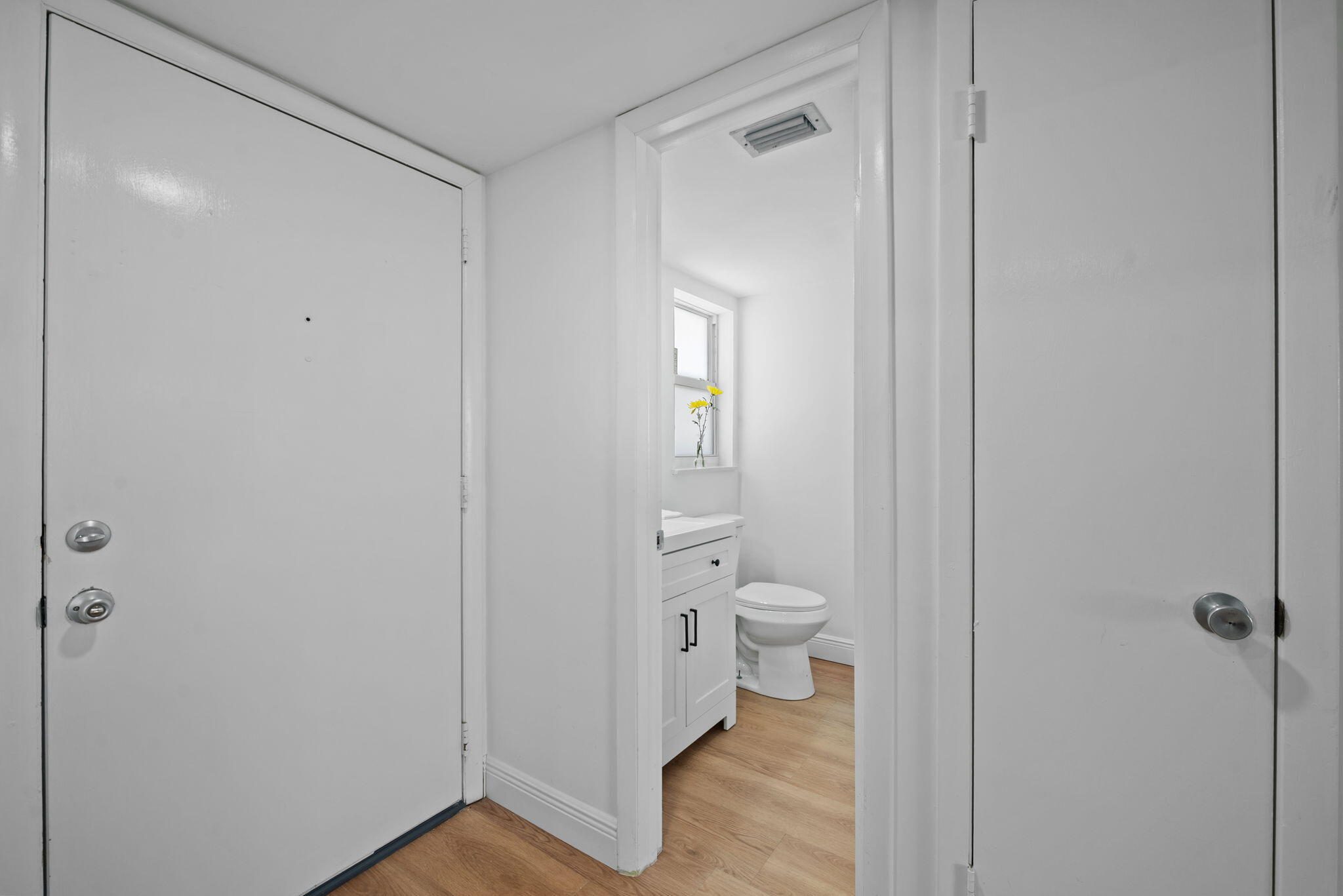 VILLAGE ROYALE ON THE GREEN CONDO - Residential