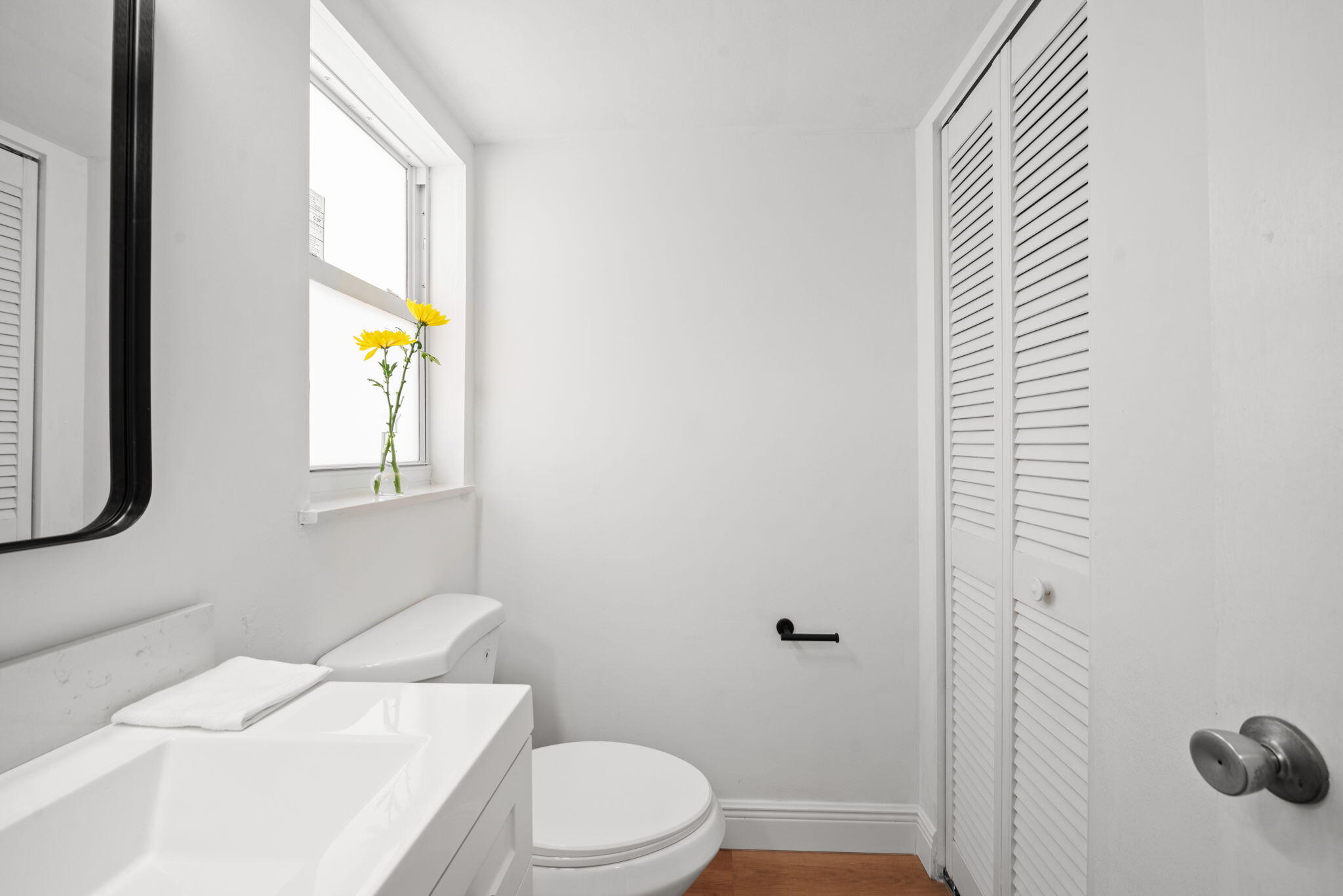 VILLAGE ROYALE ON THE GREEN CONDO - Residential