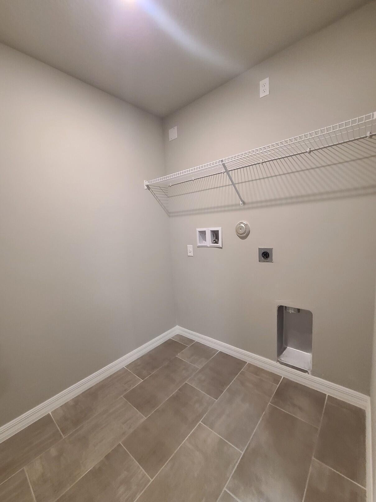 FONTANA TOWNHOMES - Residential