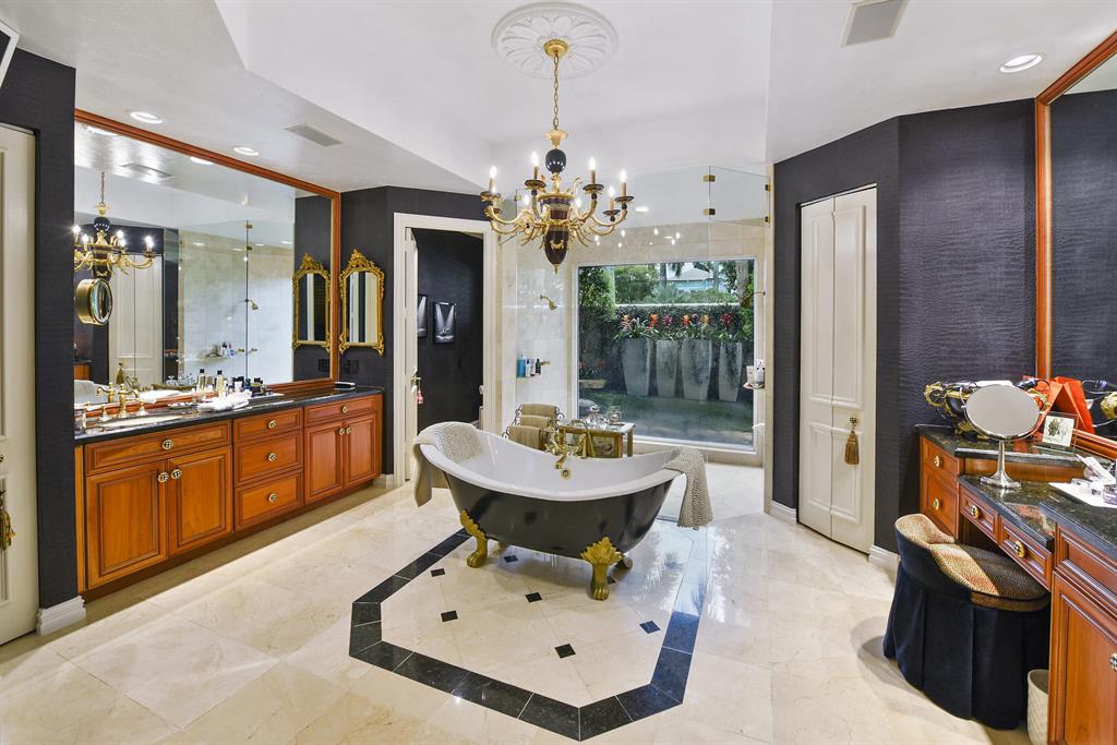 ST ANDREWS COUNTRY CLUB - Residential