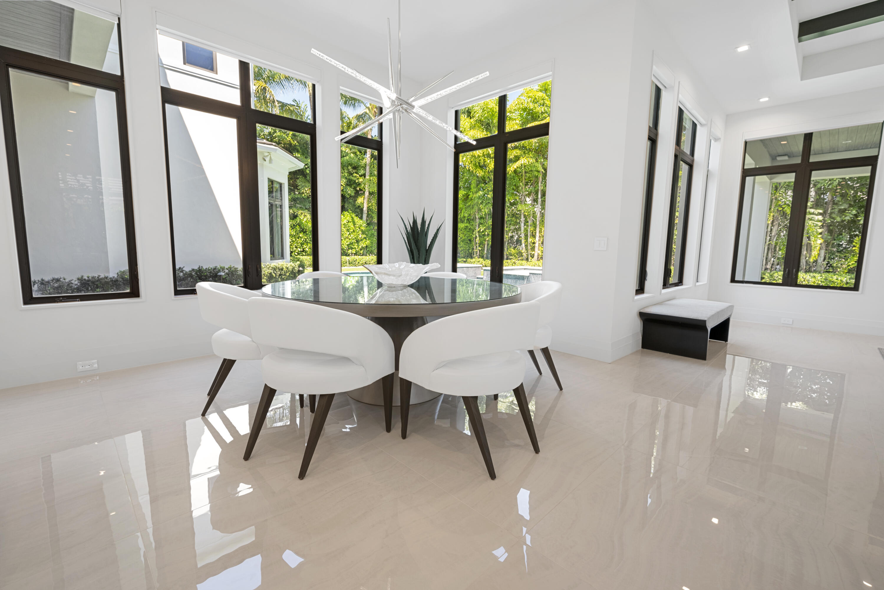 DEVON PLACE - Residential