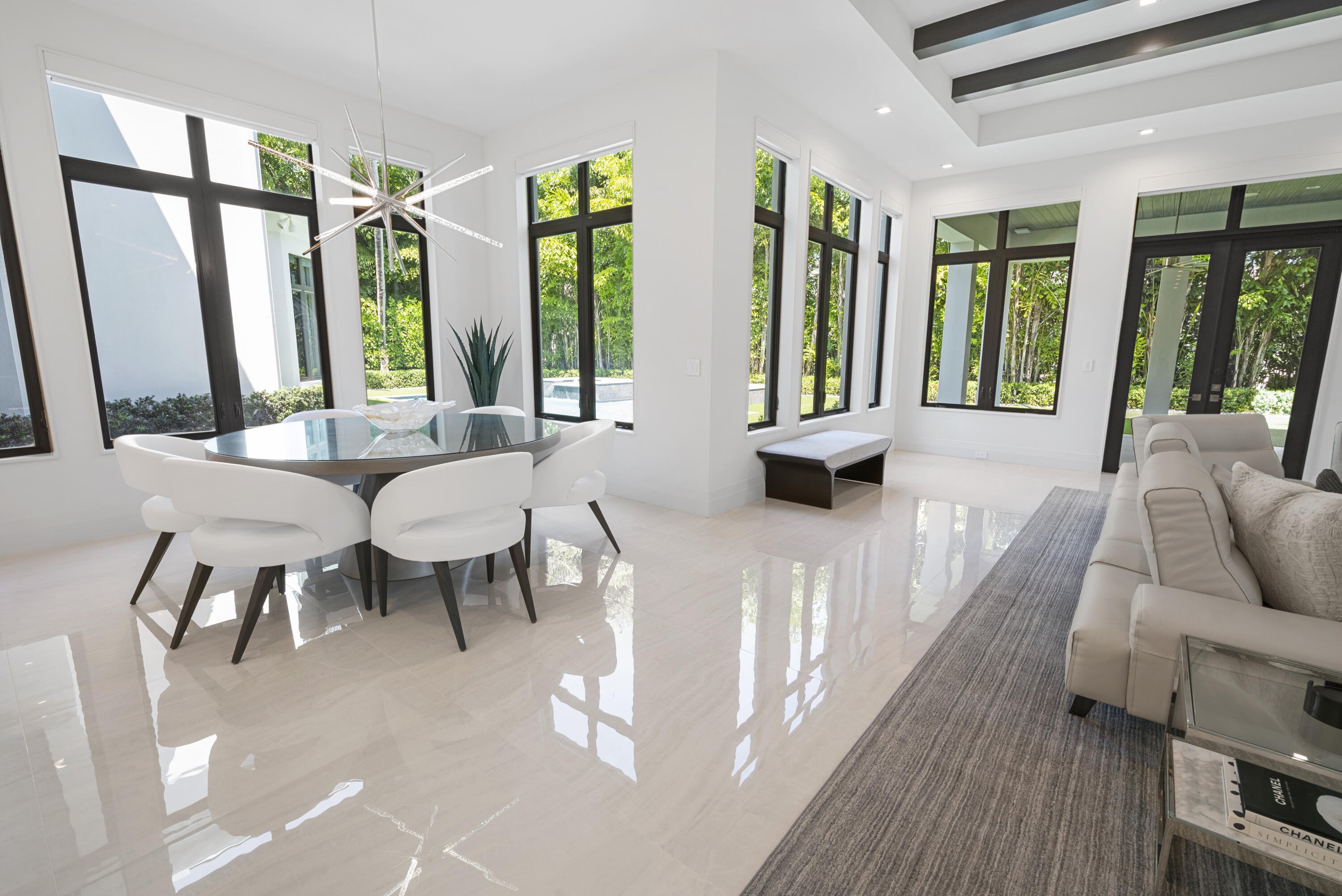 DEVON PLACE - Residential