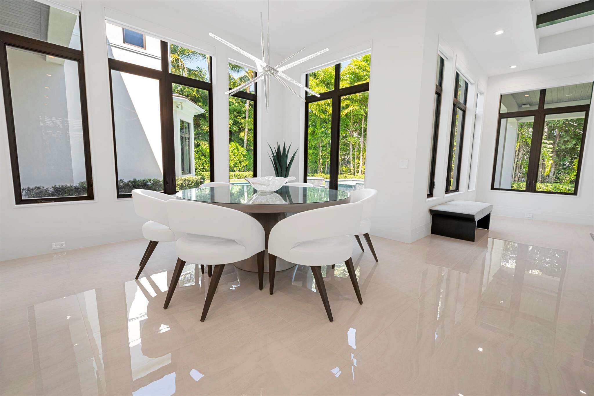 DEVON PLACE - Residential