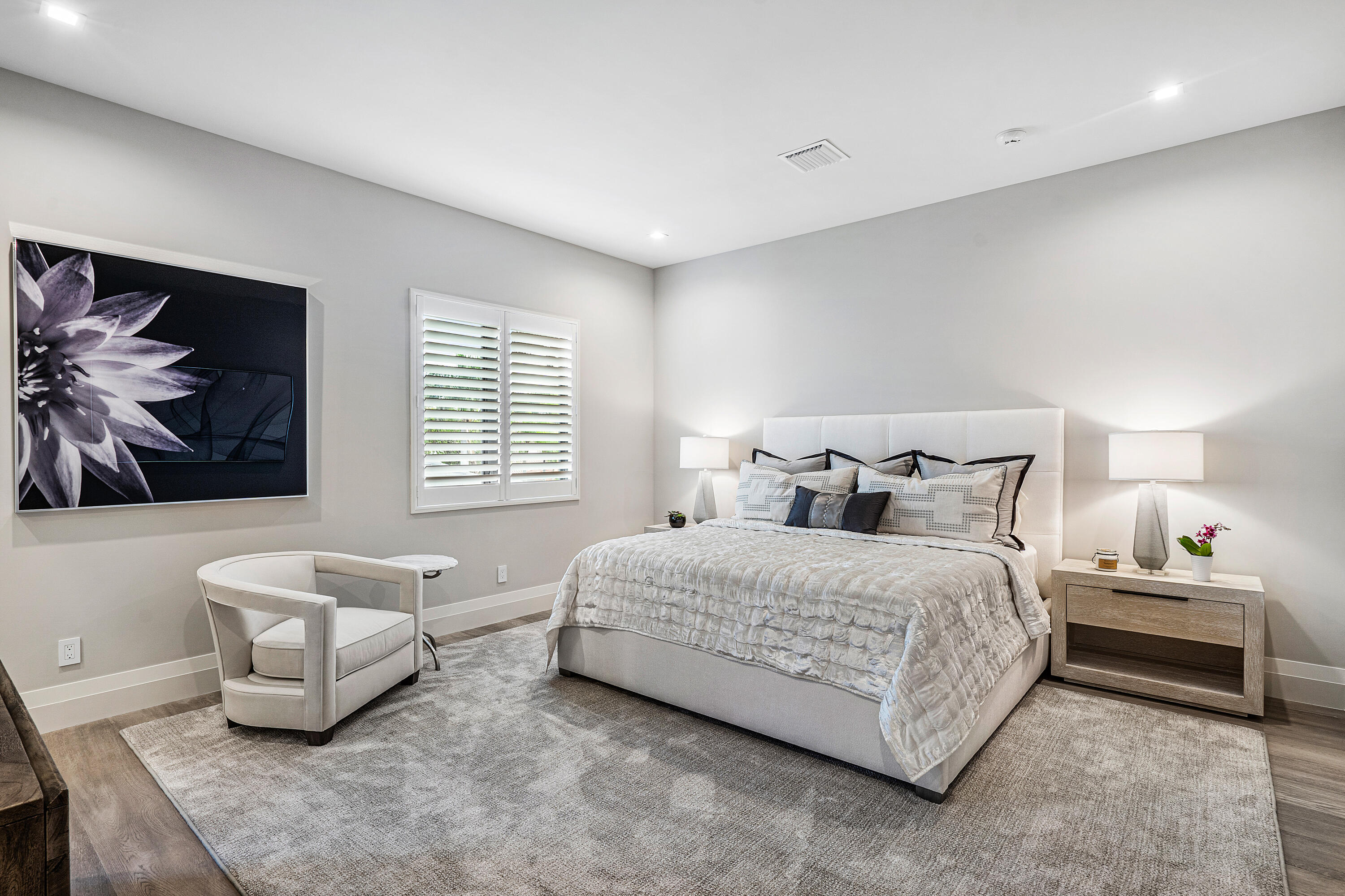 DEVON PLACE - Residential