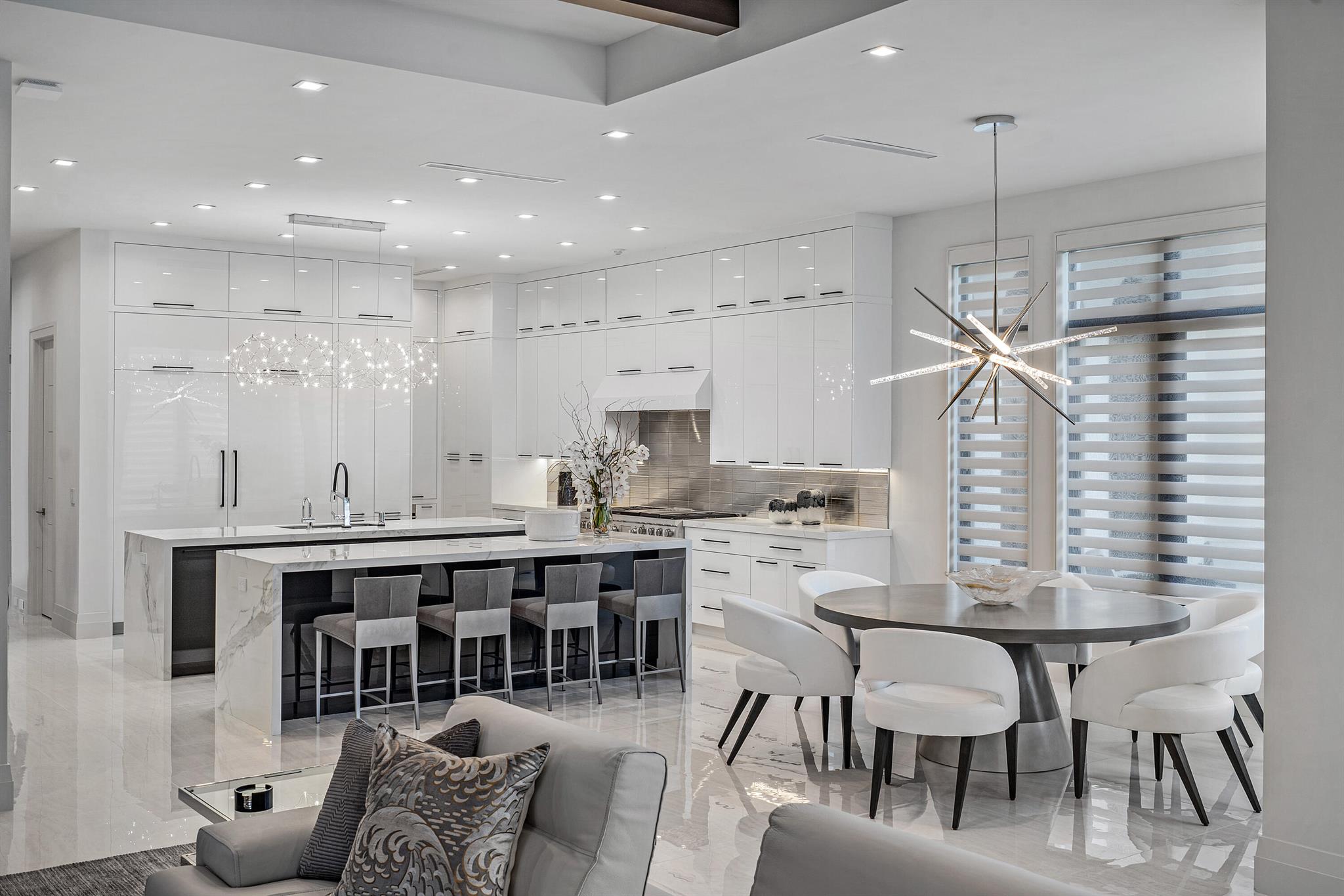 DEVON PLACE - Residential