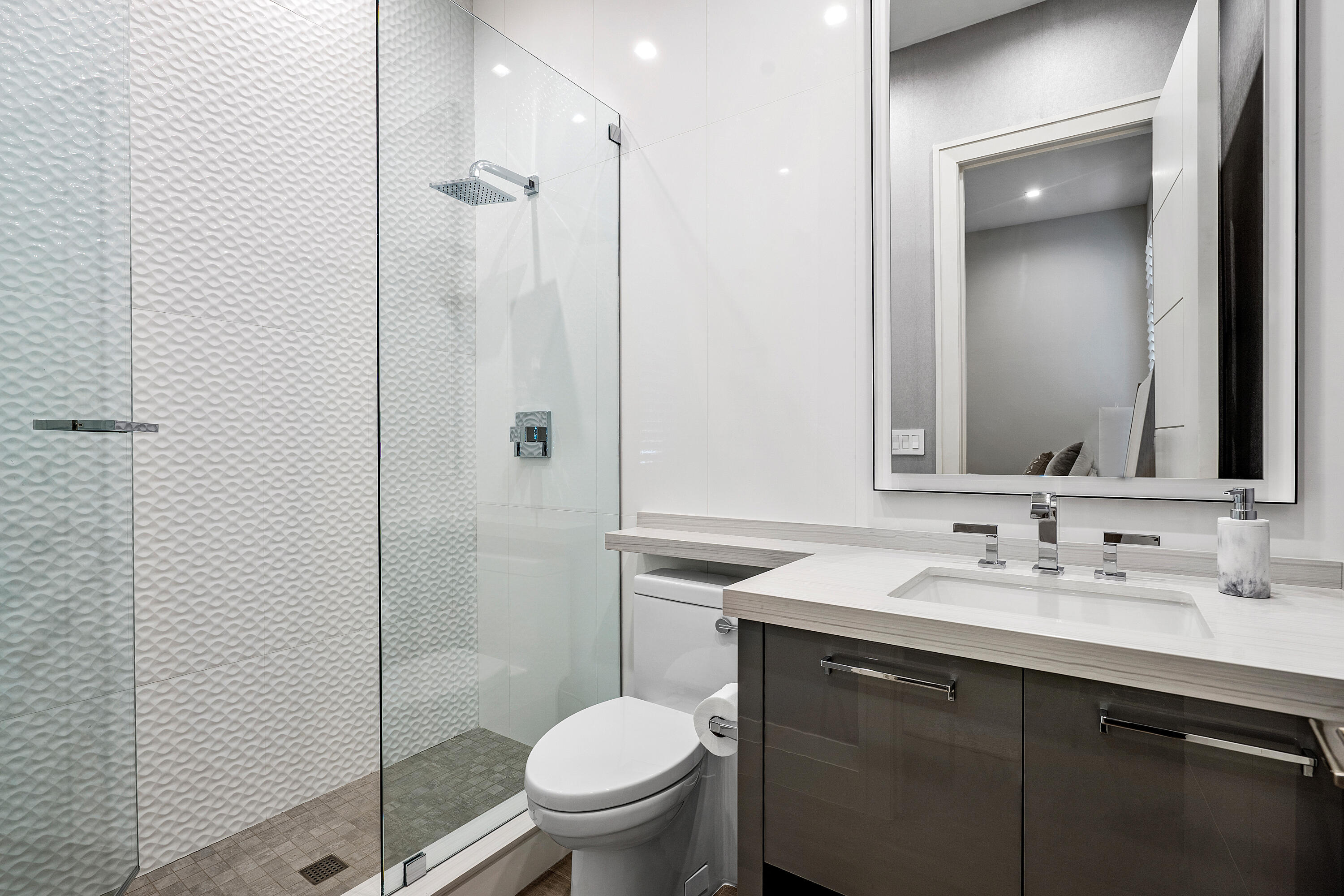 DEVON PLACE - Residential