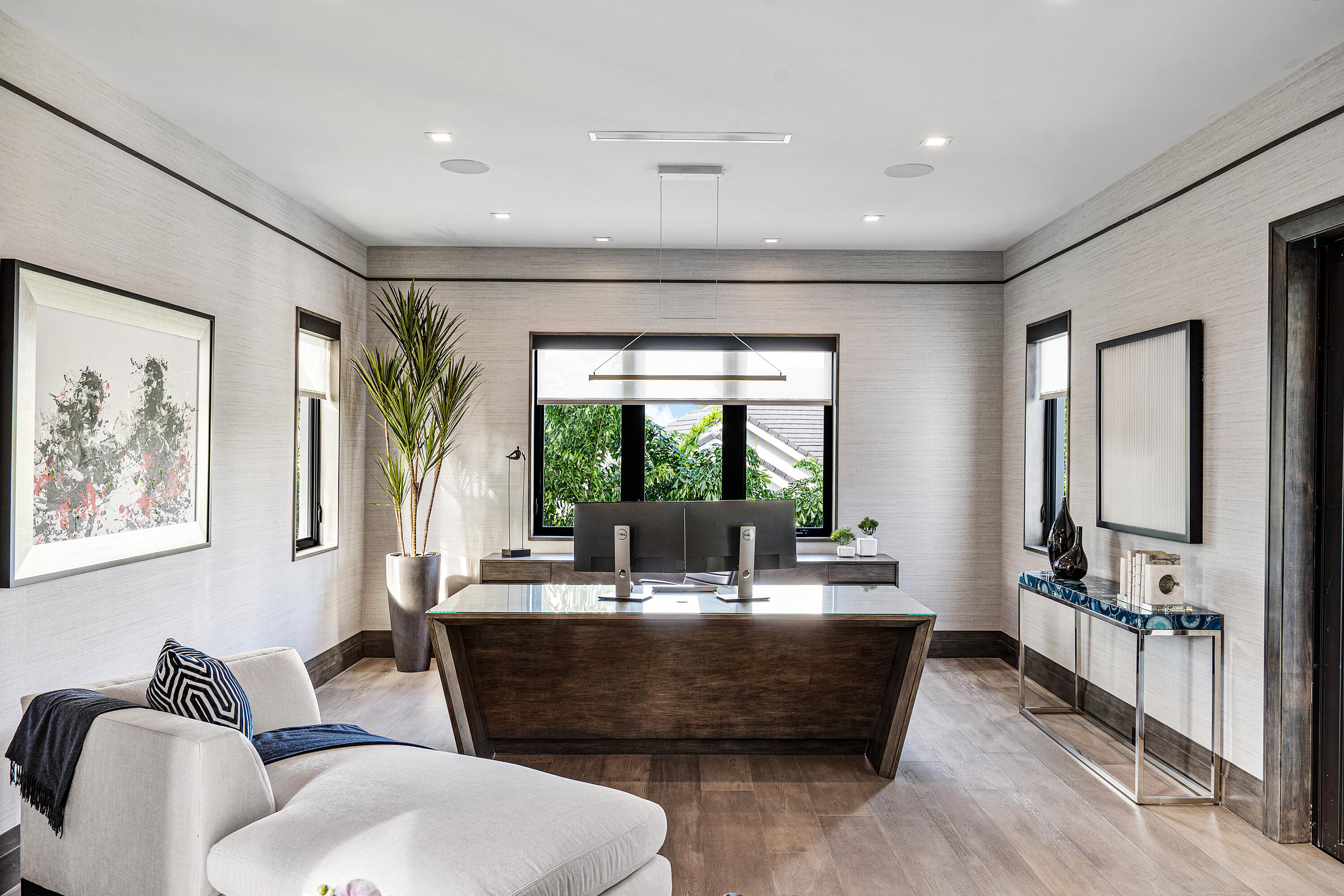 DEVON PLACE - Residential