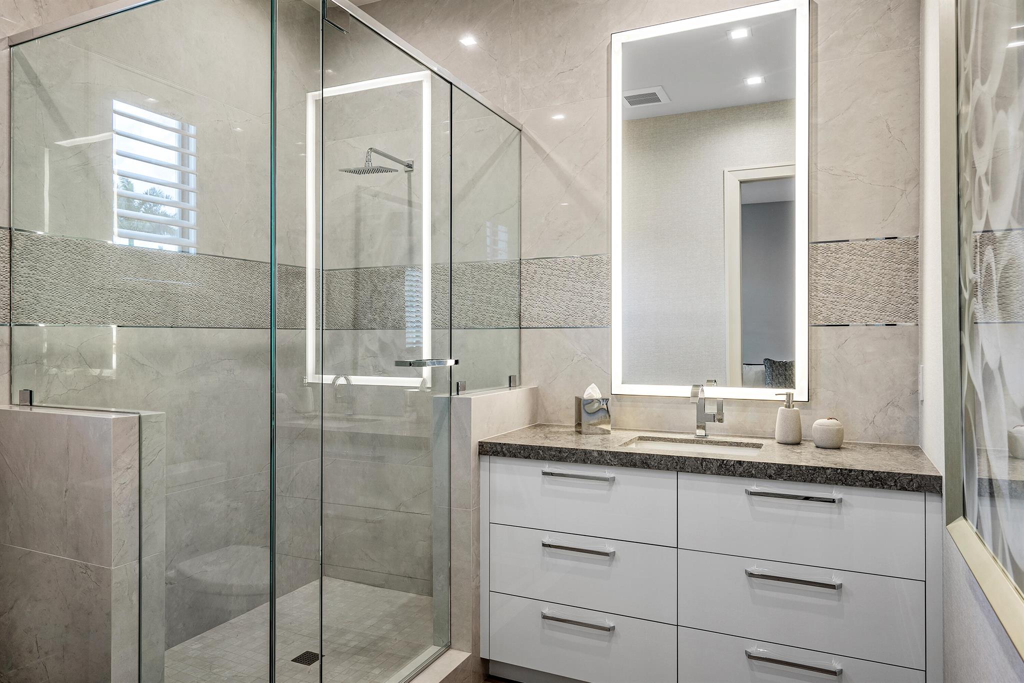 DEVON PLACE - Residential