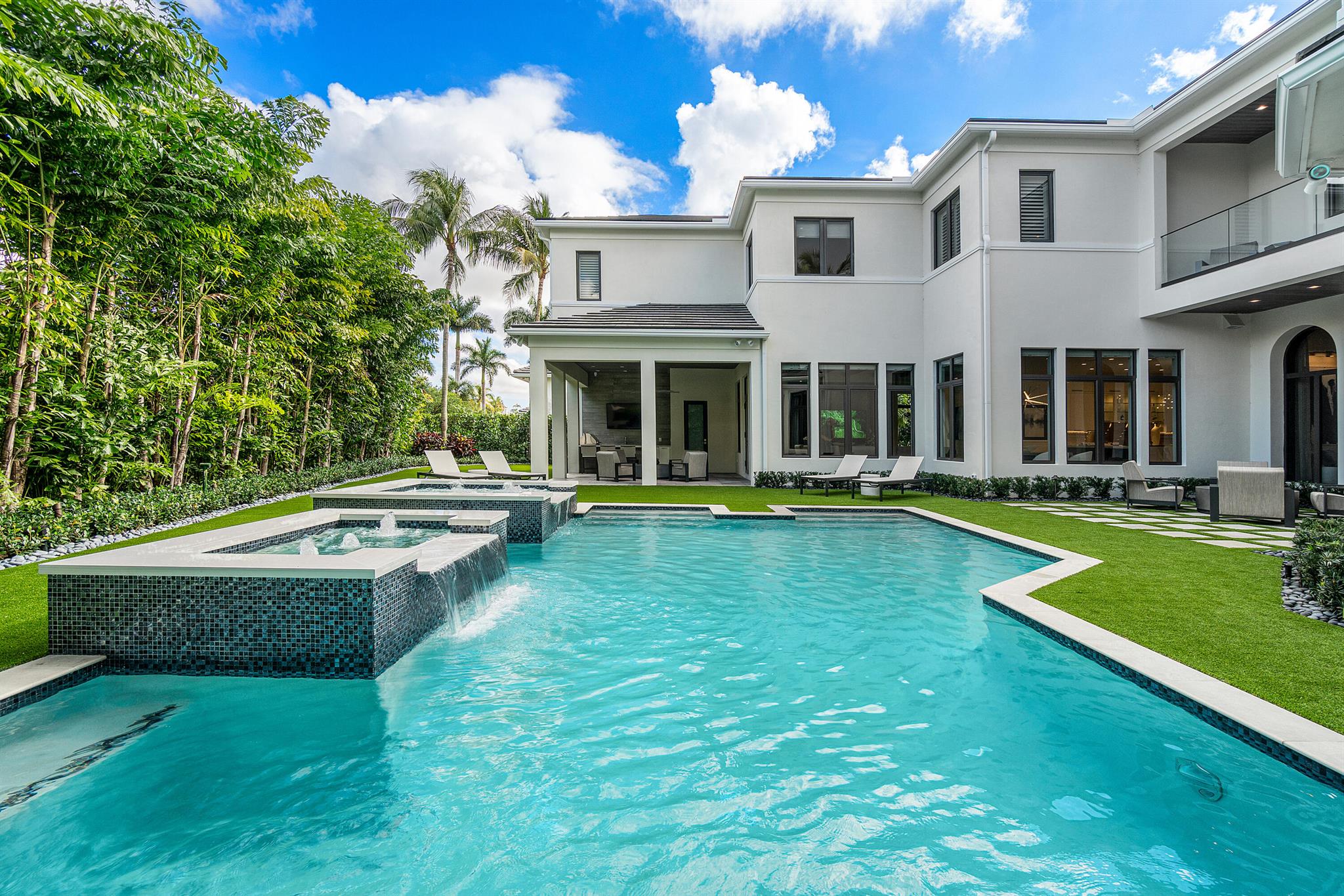 DEVON PLACE - Residential