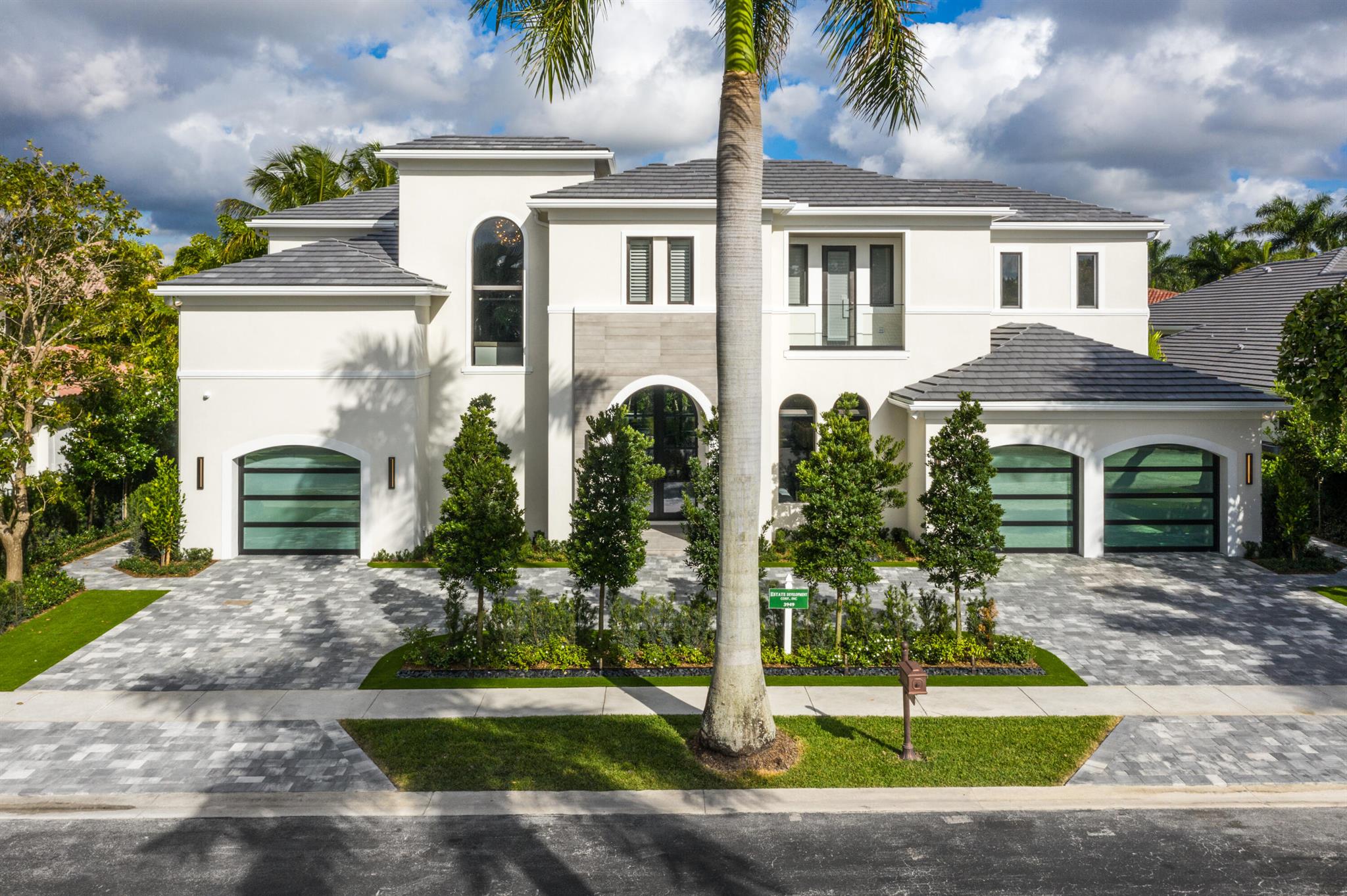 DEVON PLACE - Residential