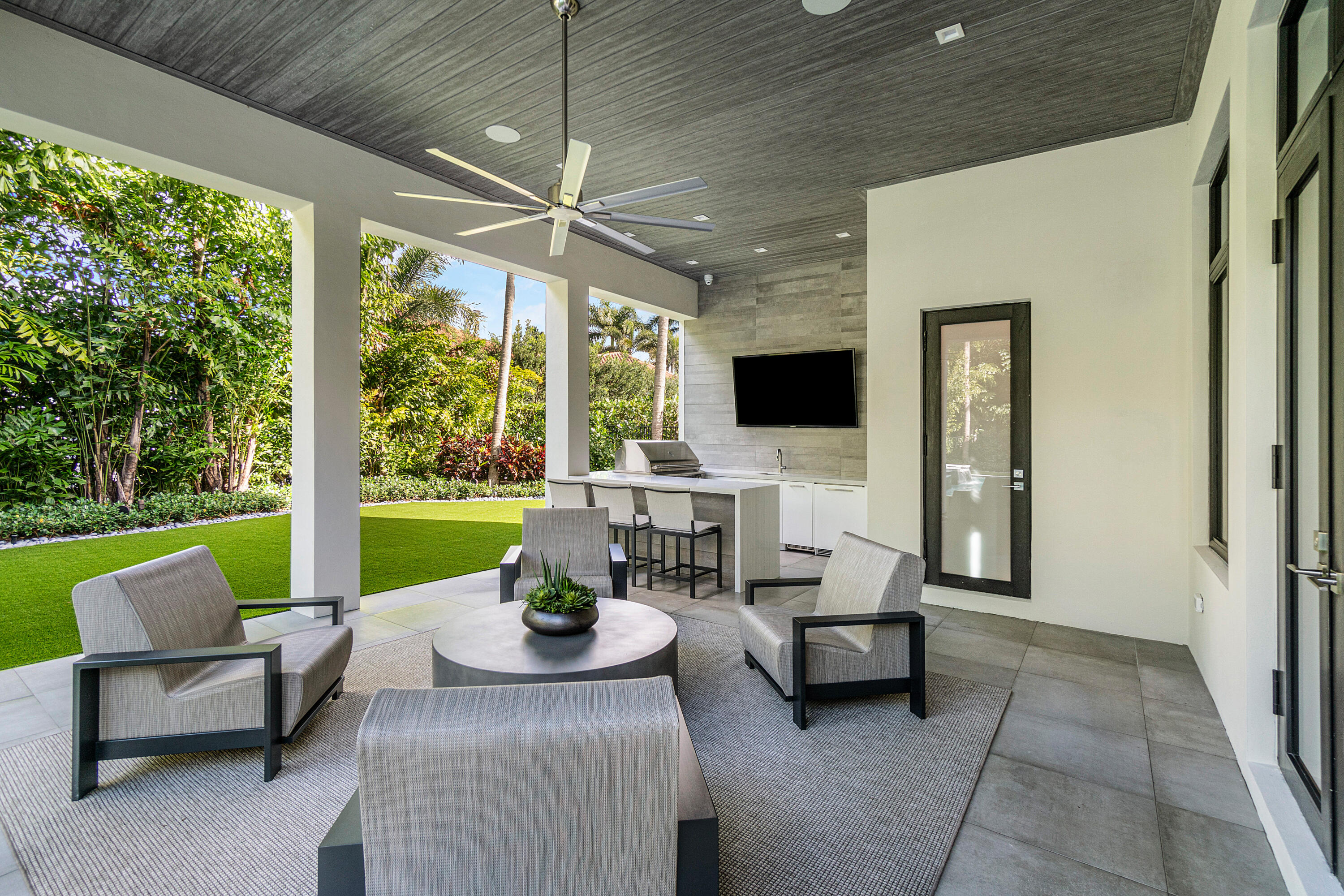 DEVON PLACE - Residential