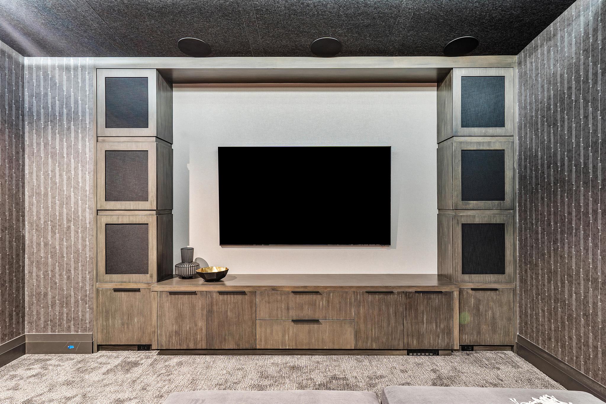 DEVON PLACE - Residential