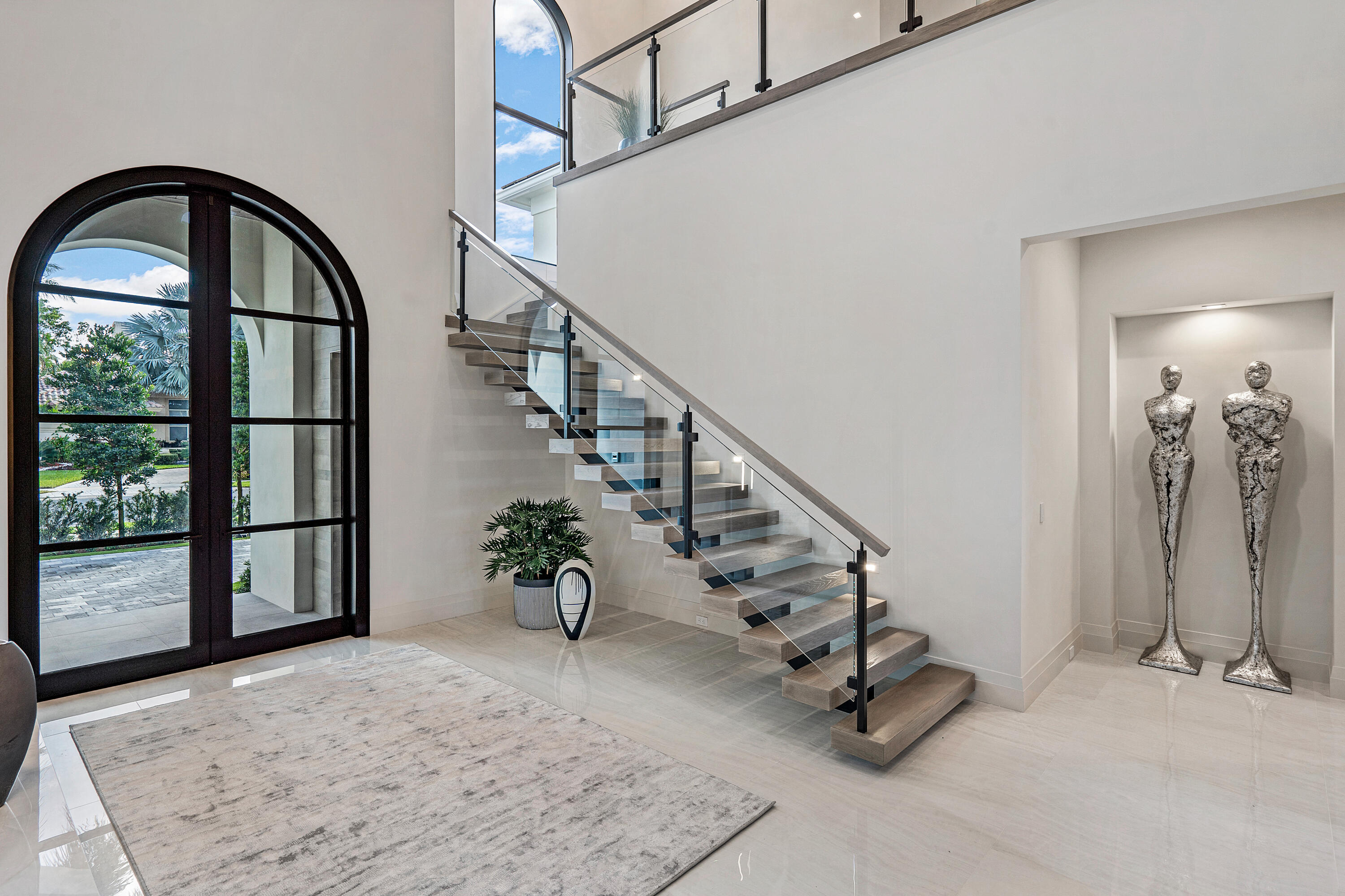 DEVON PLACE - Residential