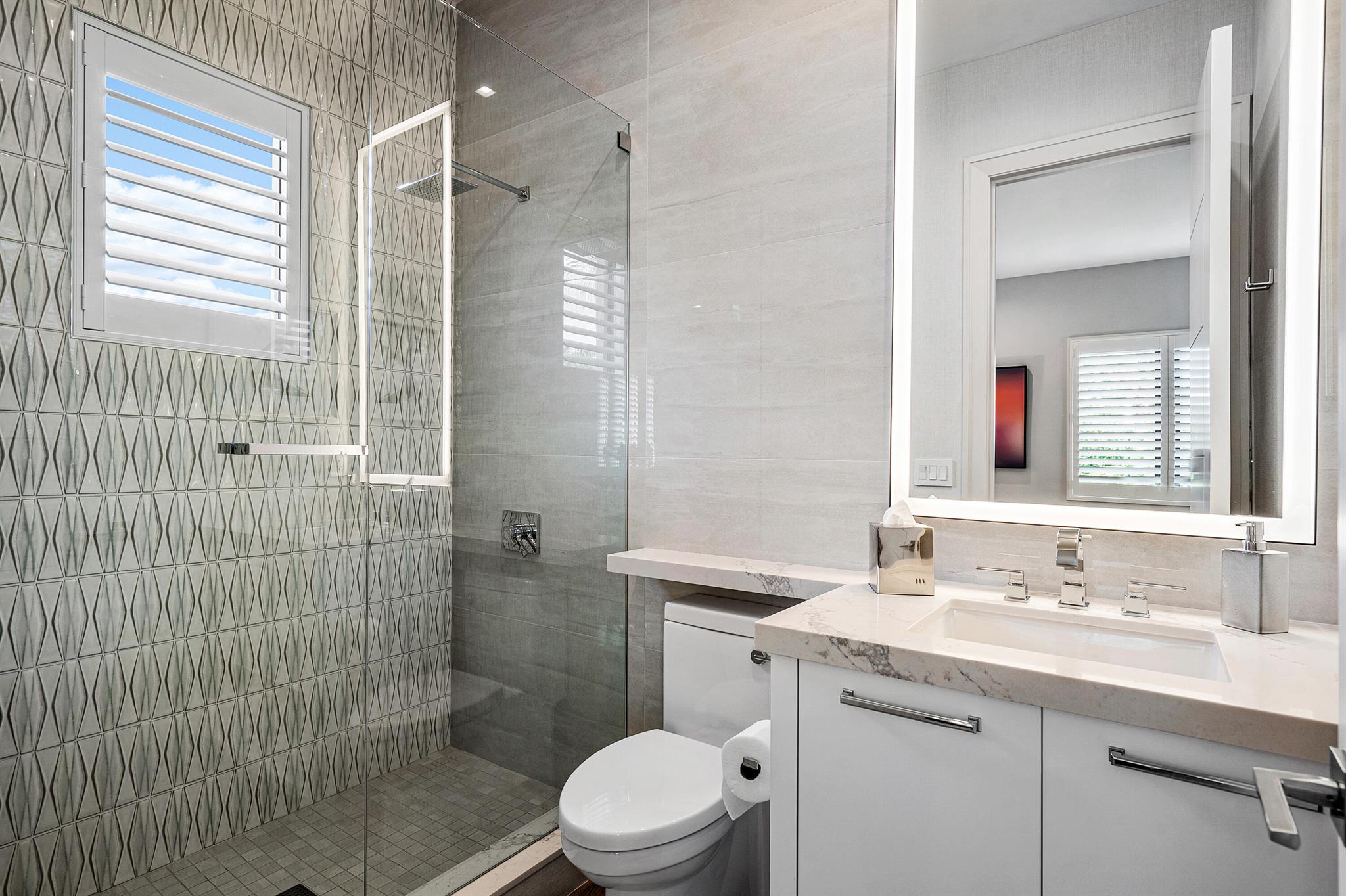 DEVON PLACE - Residential