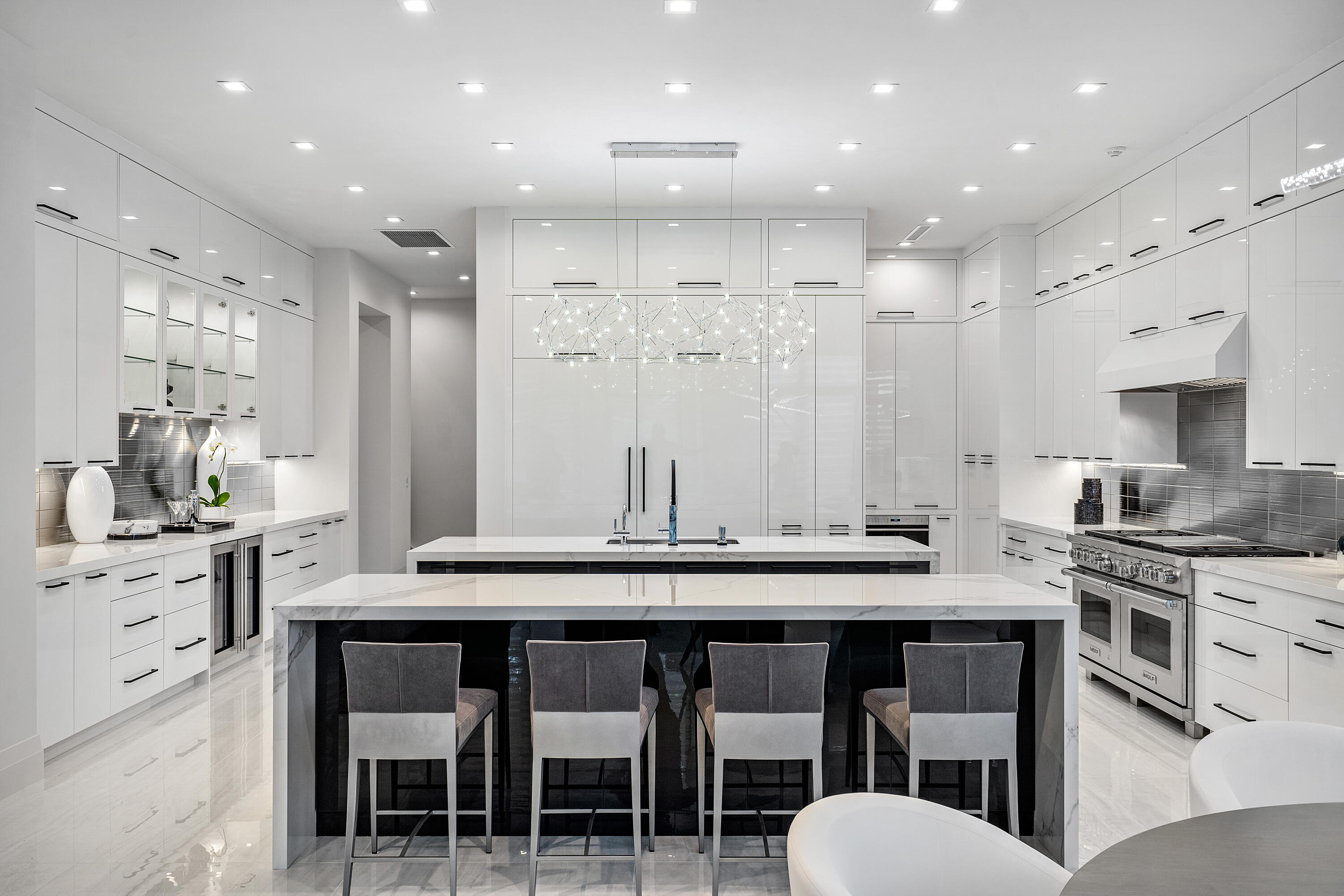 DEVON PLACE - Residential