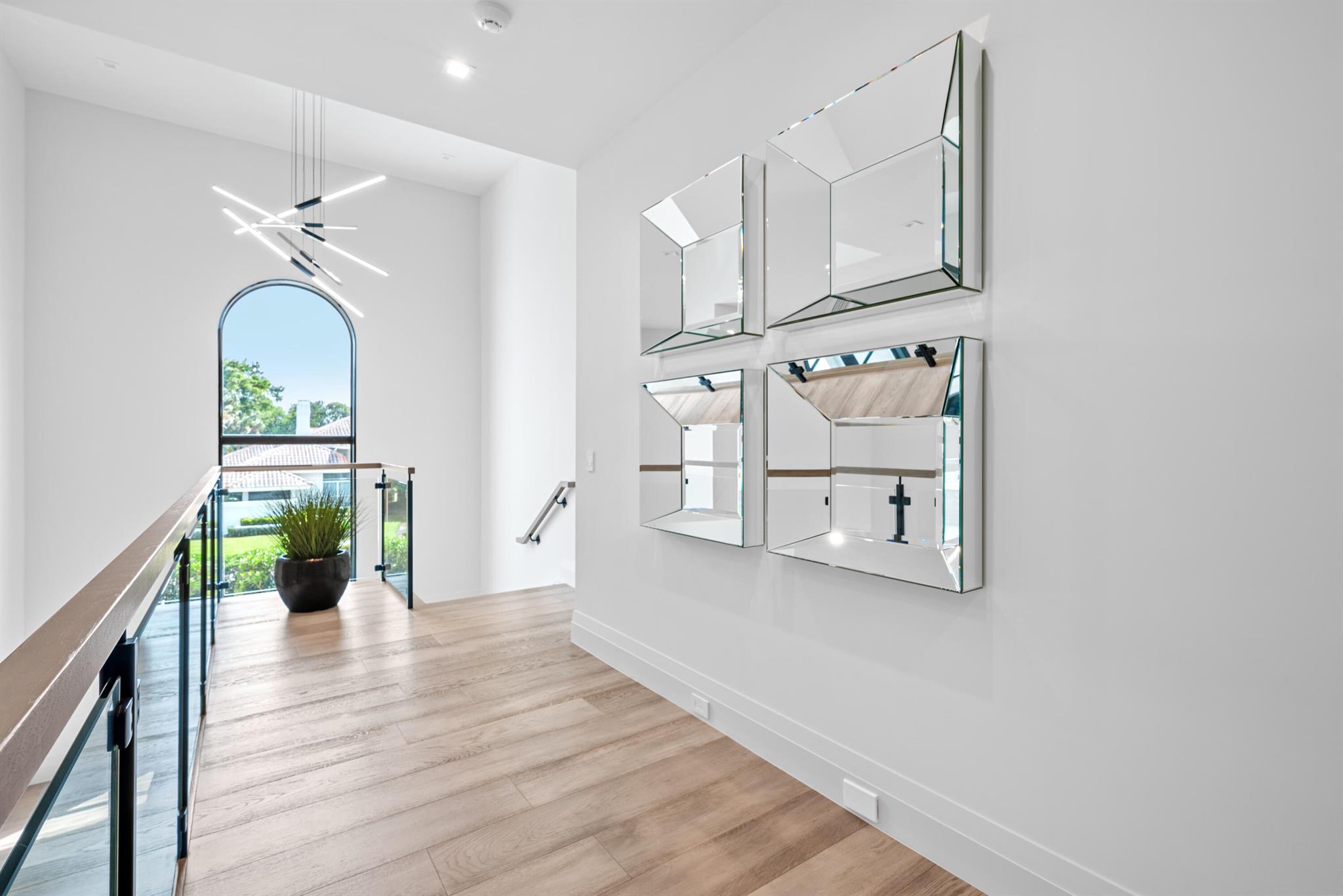 DEVON PLACE - Residential