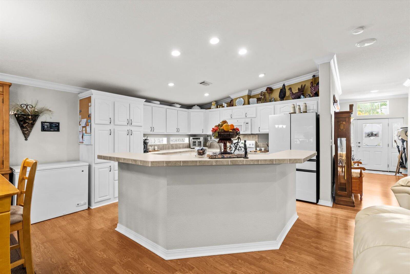 EAGLE'S RETREAT AT SAVANN - Residential