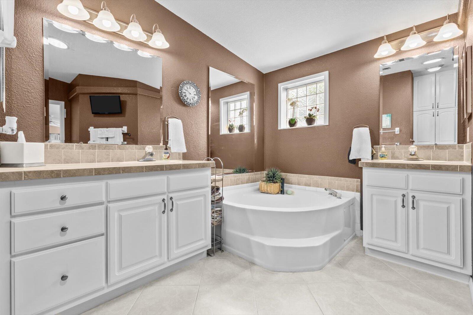 EAGLE'S RETREAT AT SAVANN - Residential