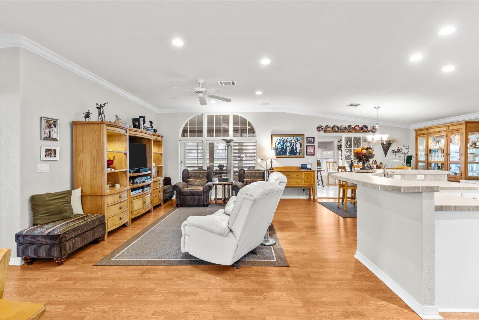 EAGLE'S RETREAT AT SAVANN - Residential