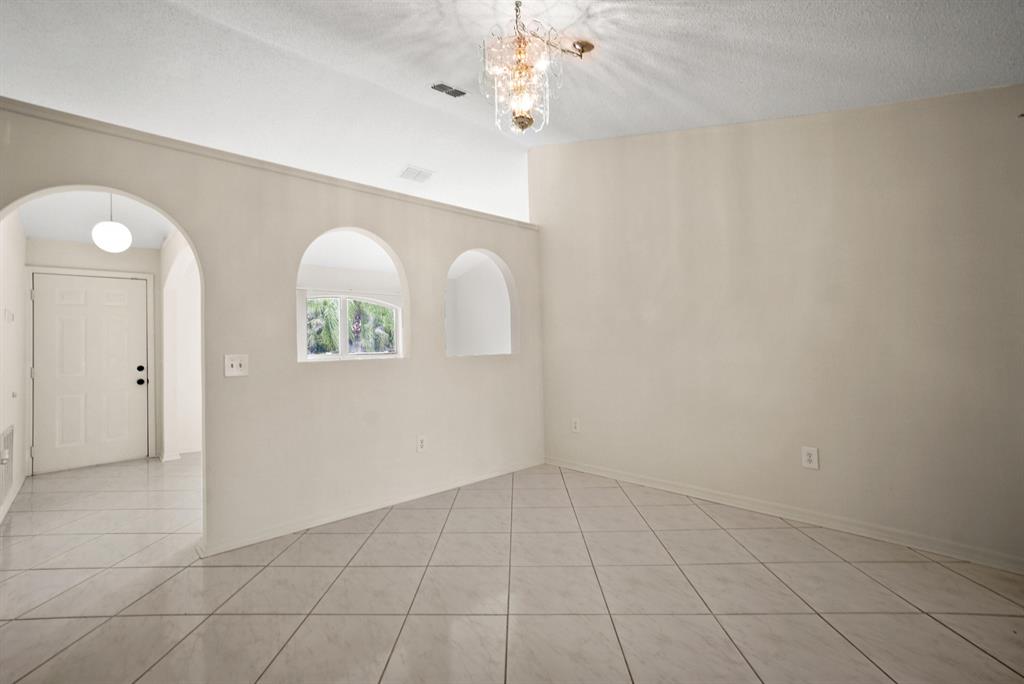 PORT ST LUCIE SECTION 22 - Residential Lease