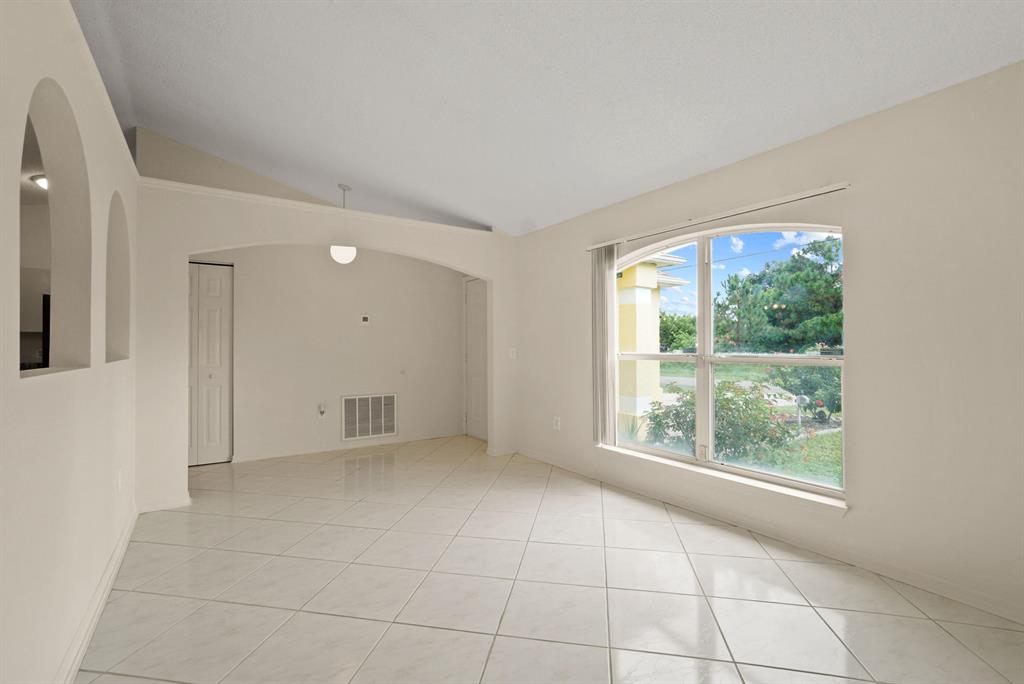 PORT ST LUCIE SECTION 22 - Residential Lease